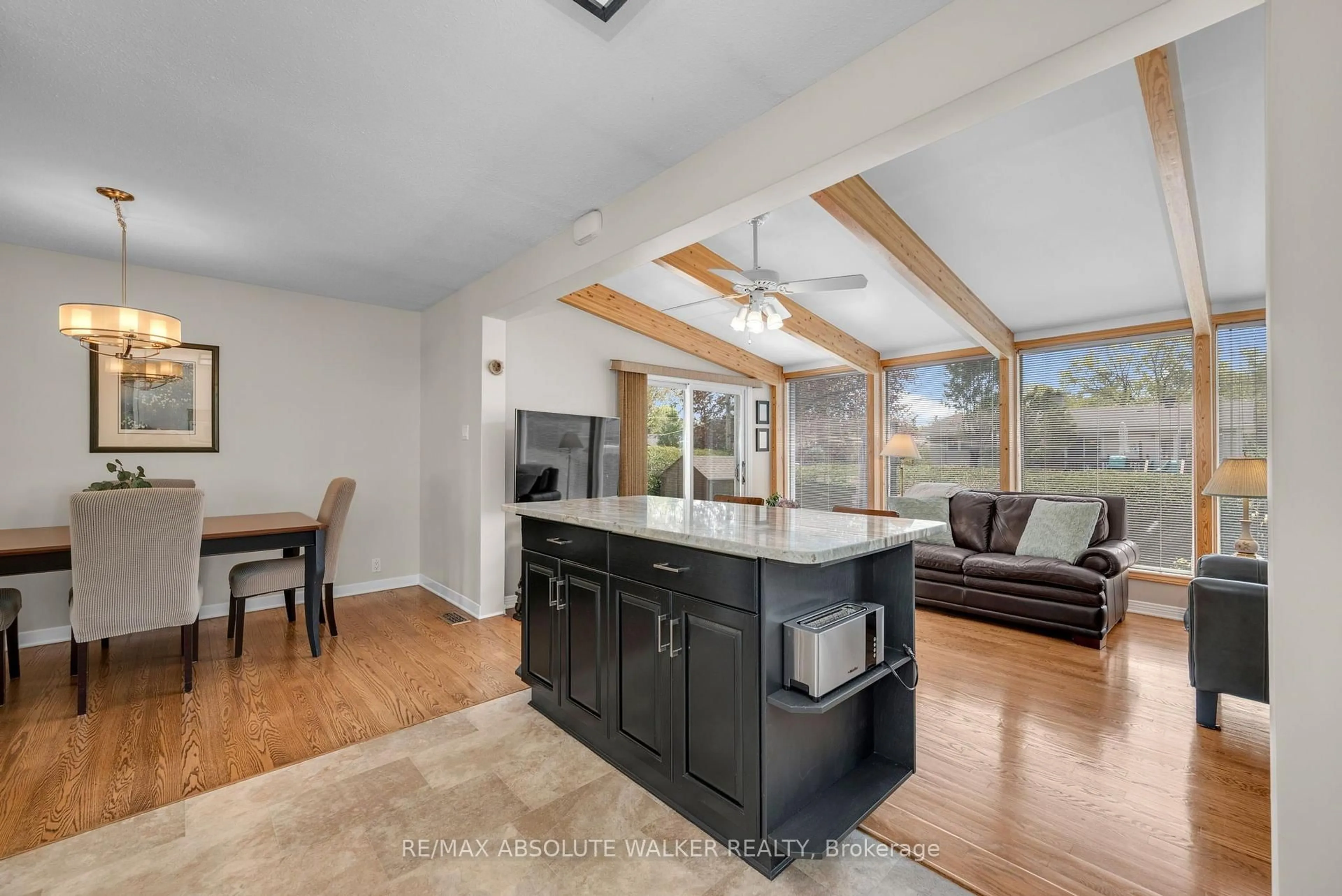 Open concept kitchen, unknown for 5 West Herrington Crt, Ottawa Ontario K2H 6B9