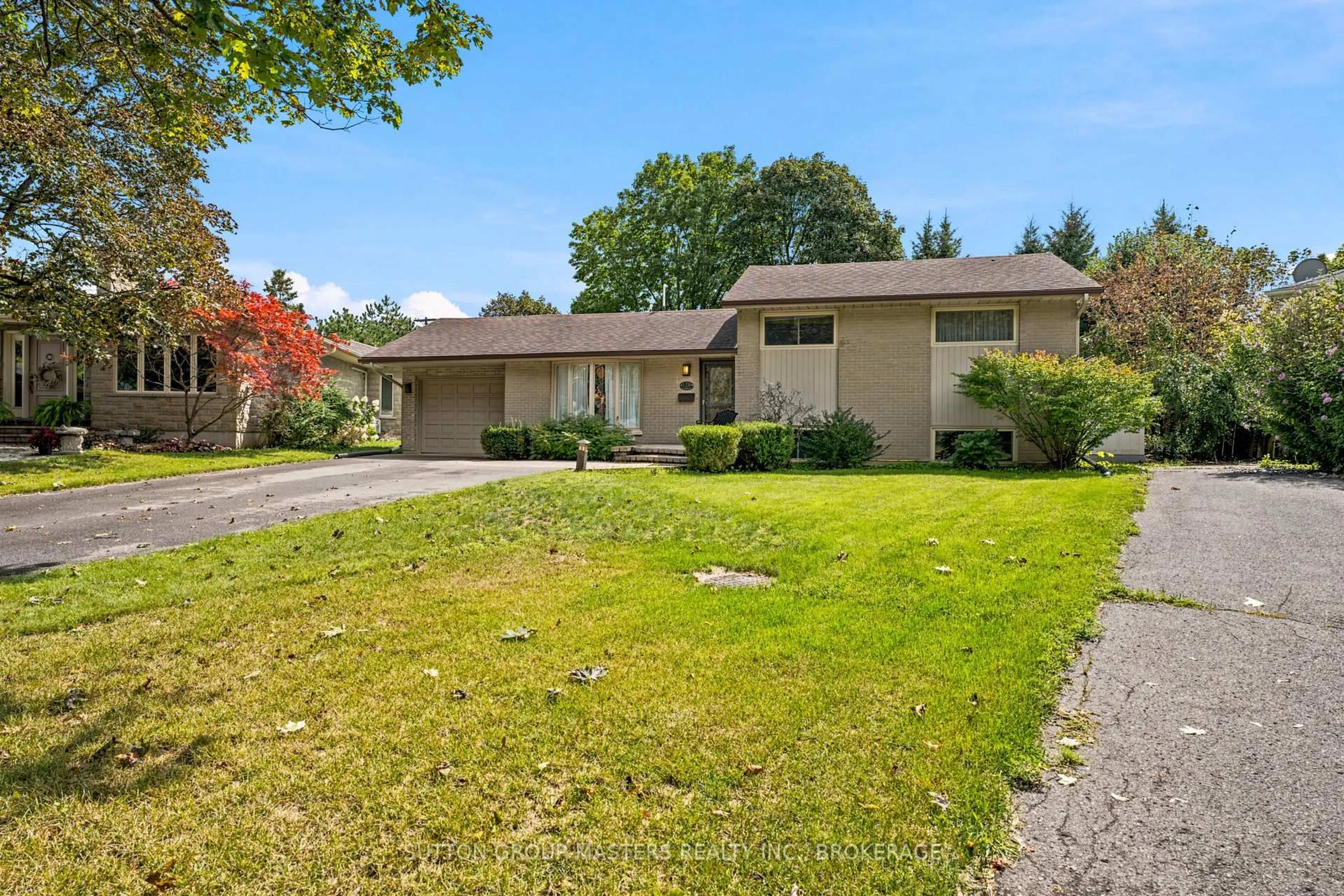 A pic from outside/outdoor area/front of a property/back of a property/a pic from drone, street for 120 Liddell Cres, Kingston Ontario K7M 2T6
