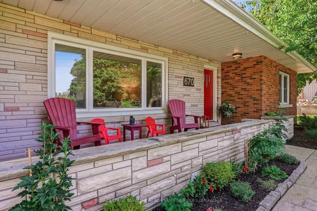 670 Thompson Rd, Hamilton 2