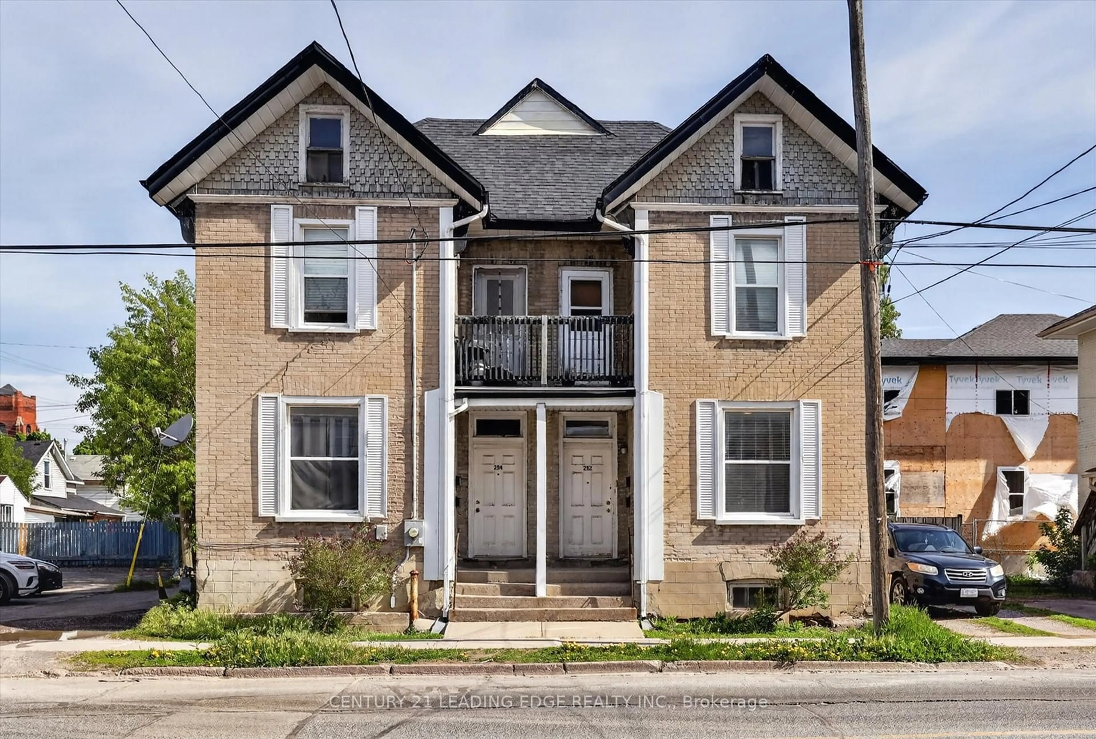 Home with brick exterior material, street for 292-294 Townsend St, Peterborough Ontario K9J 2K7