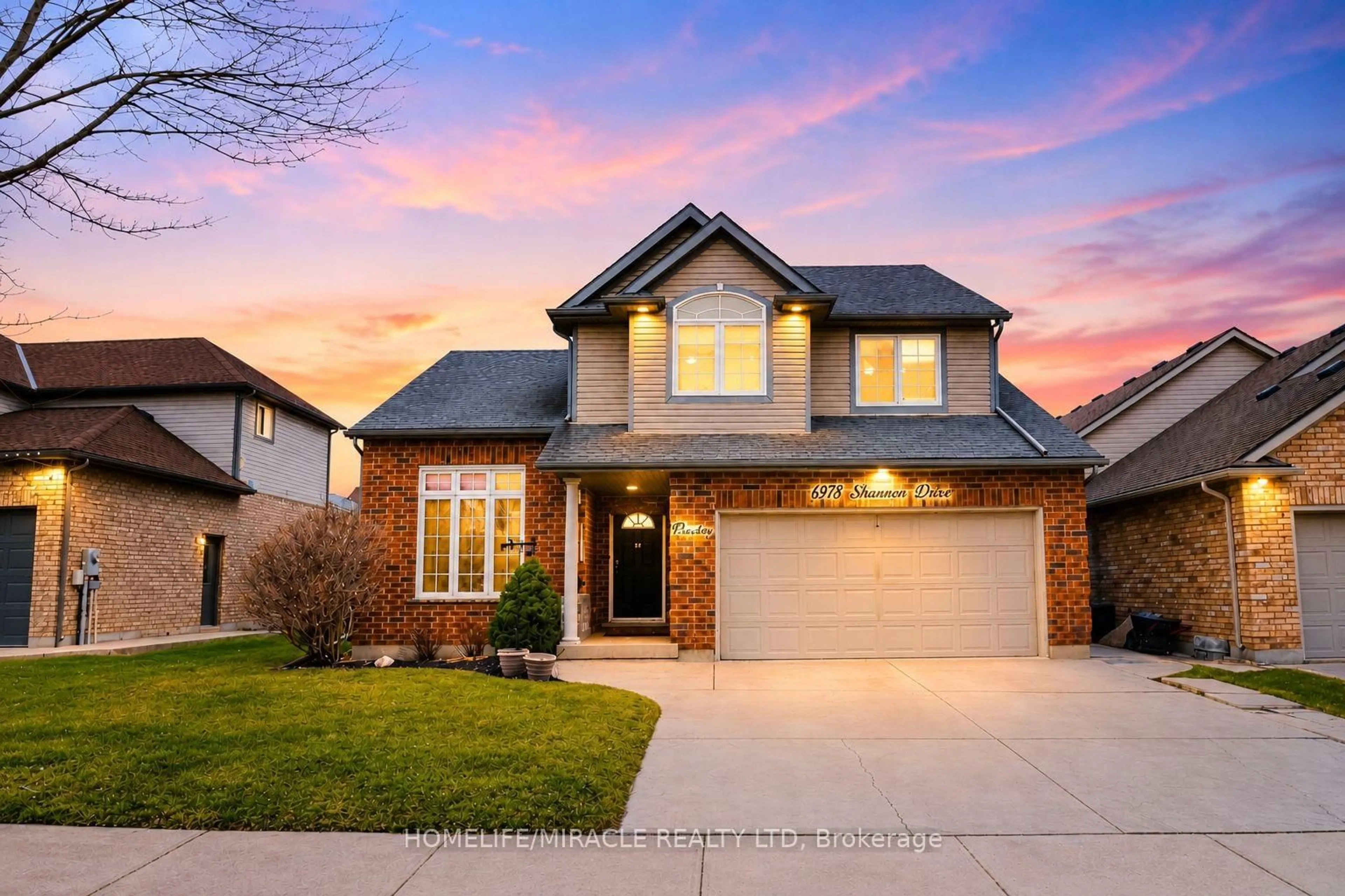 Home with brick exterior material, street for 6978 Shannon Dr, Niagara Falls Ontario L2H 3N7