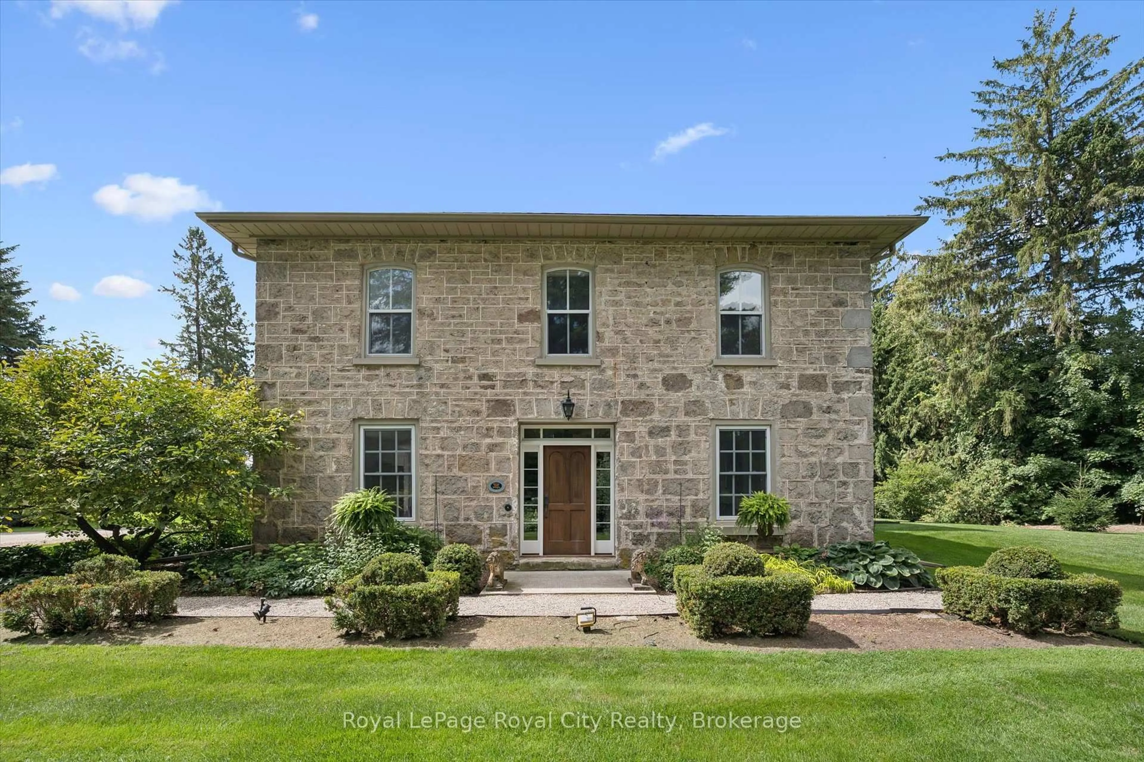 Home with brick exterior material, building for 6550 Gerrie Rd, Centre Wellington Ontario N0B 1S0