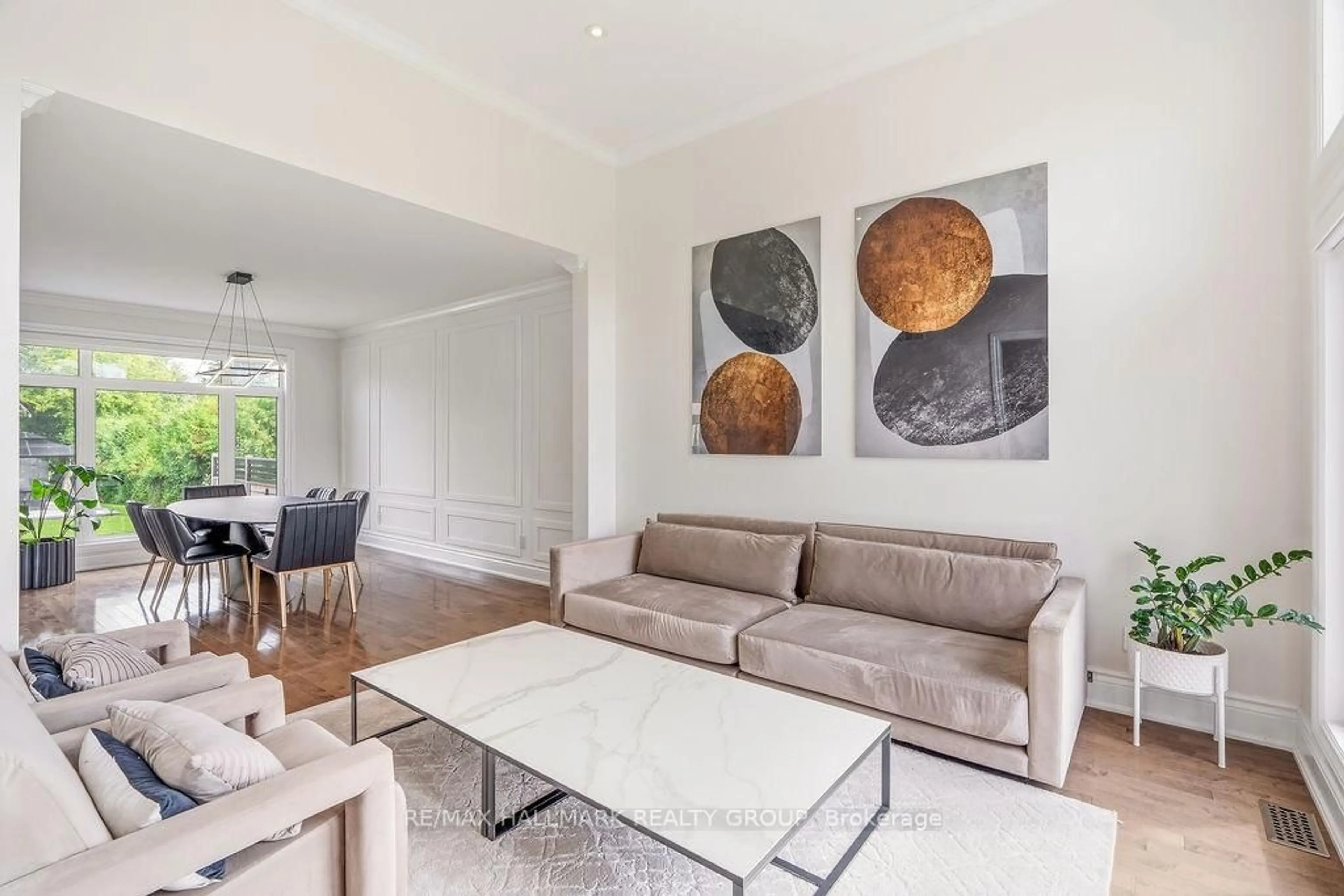 Living room with furniture, unknown for 520 Leimerk Crt, Ottawa Ontario K4M 0E8