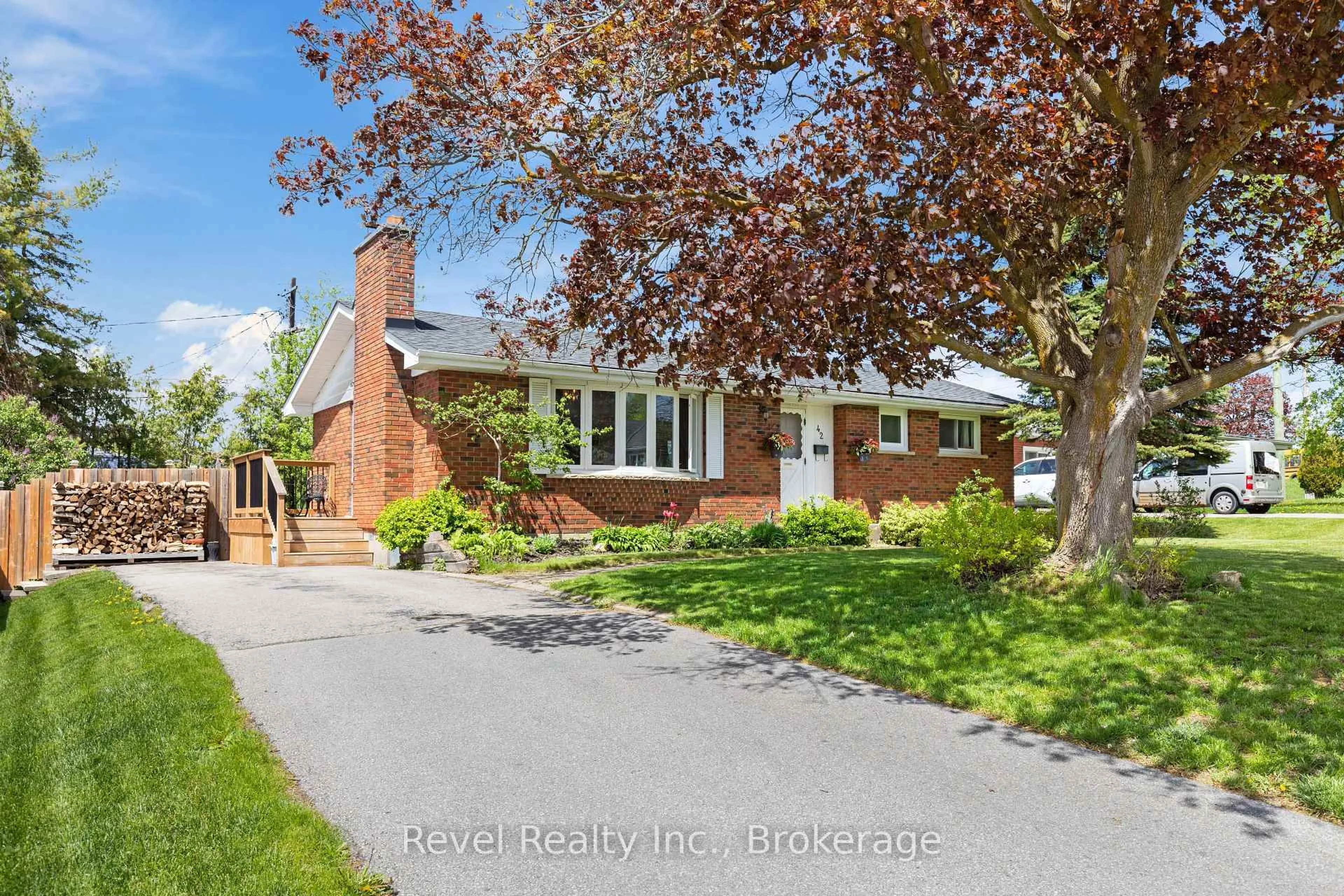 A pic from outside/outdoor area/front of a property/back of a property/a pic from drone, street for 42 Kawartha Dr, Kawartha Lakes Ontario K9V 1A5