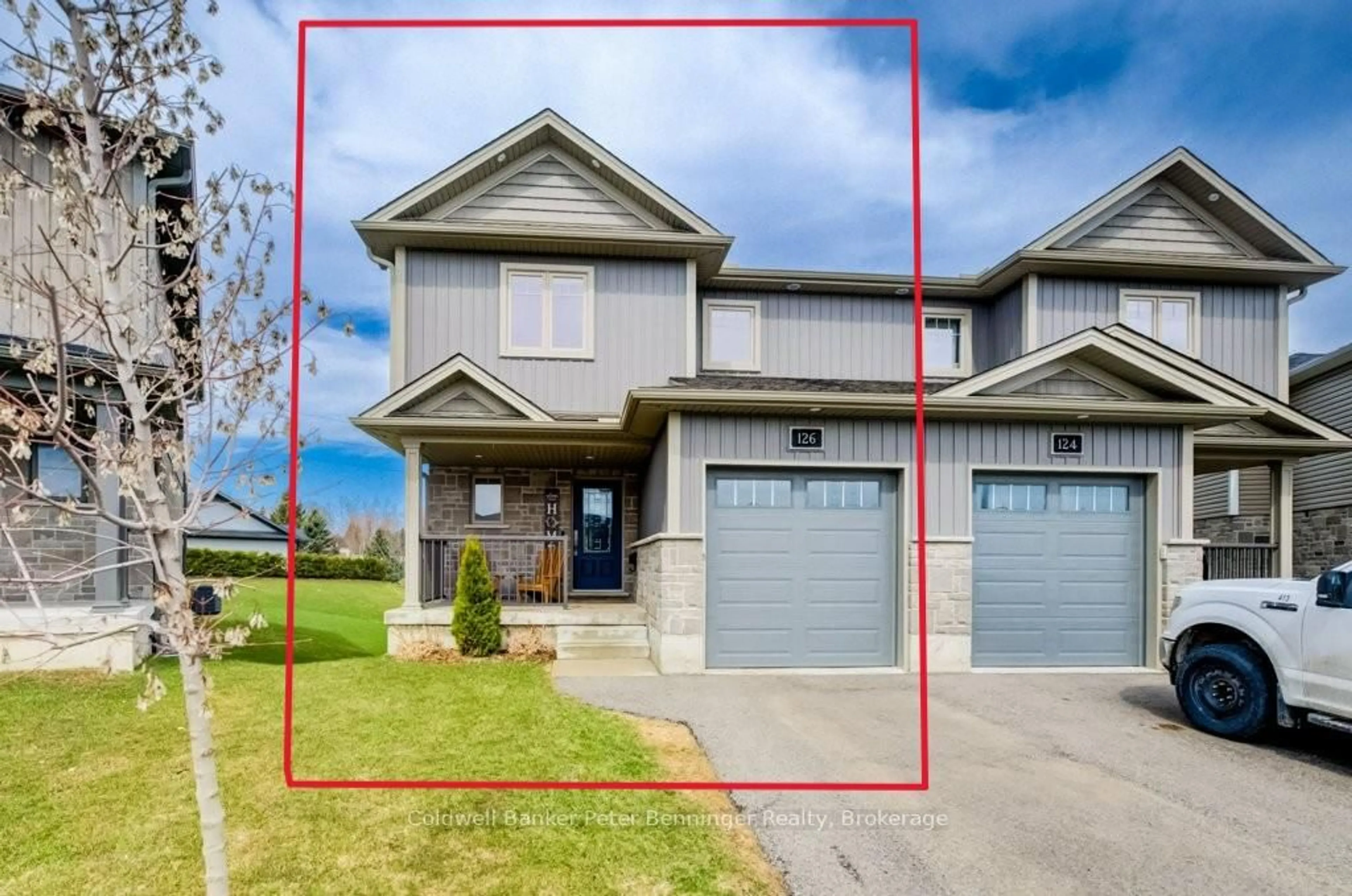 A pic from outside/outdoor area/front of a property/back of a property/a pic from drone, street for 126 Second St, Brockton Ontario N0G 2V0