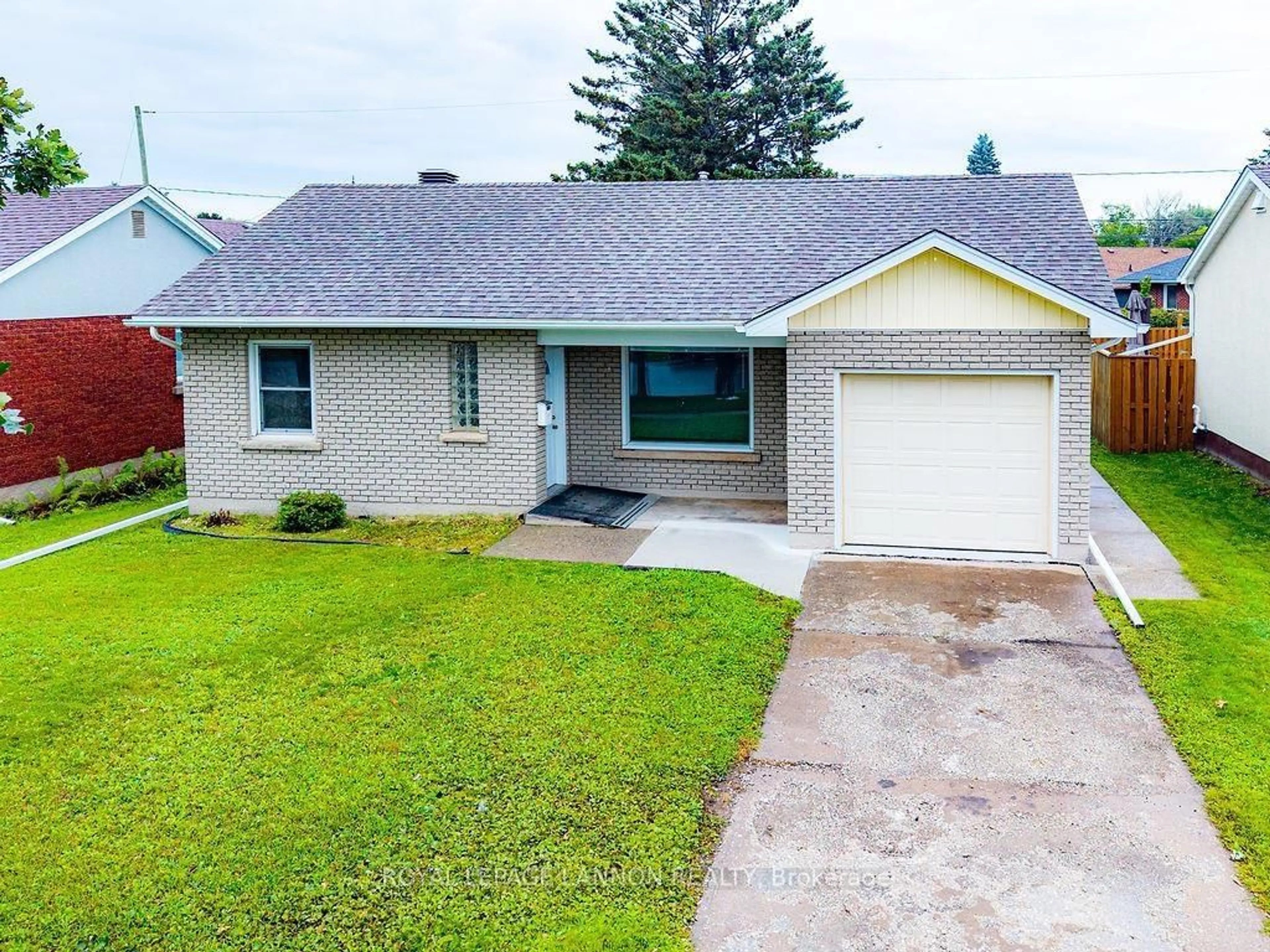 Unknown for 356 Kingsway Ave., Thunder Bay Ontario P7E 2A5