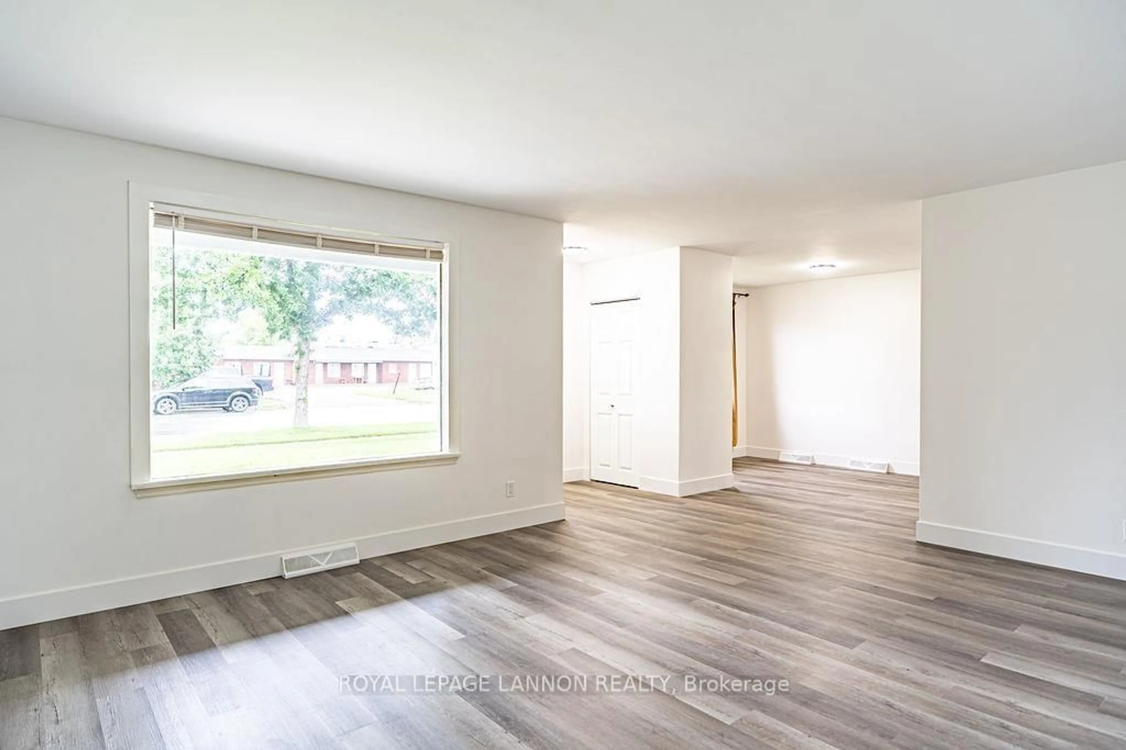 A pic of a room for 356 Kingsway Ave., Thunder Bay Ontario P7E 2A5