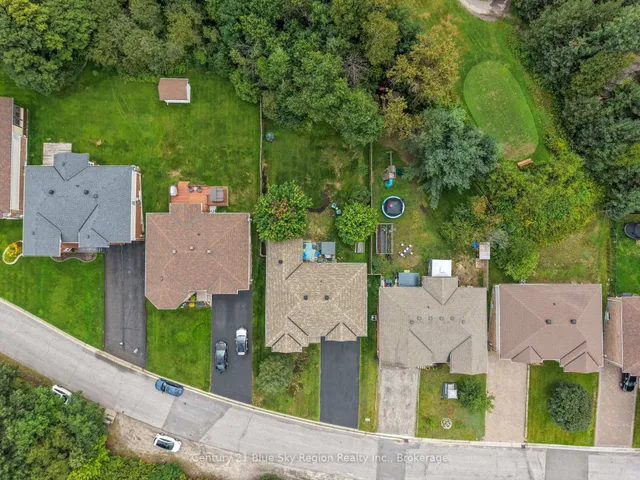 48 Tupper Dr, North Bay 3