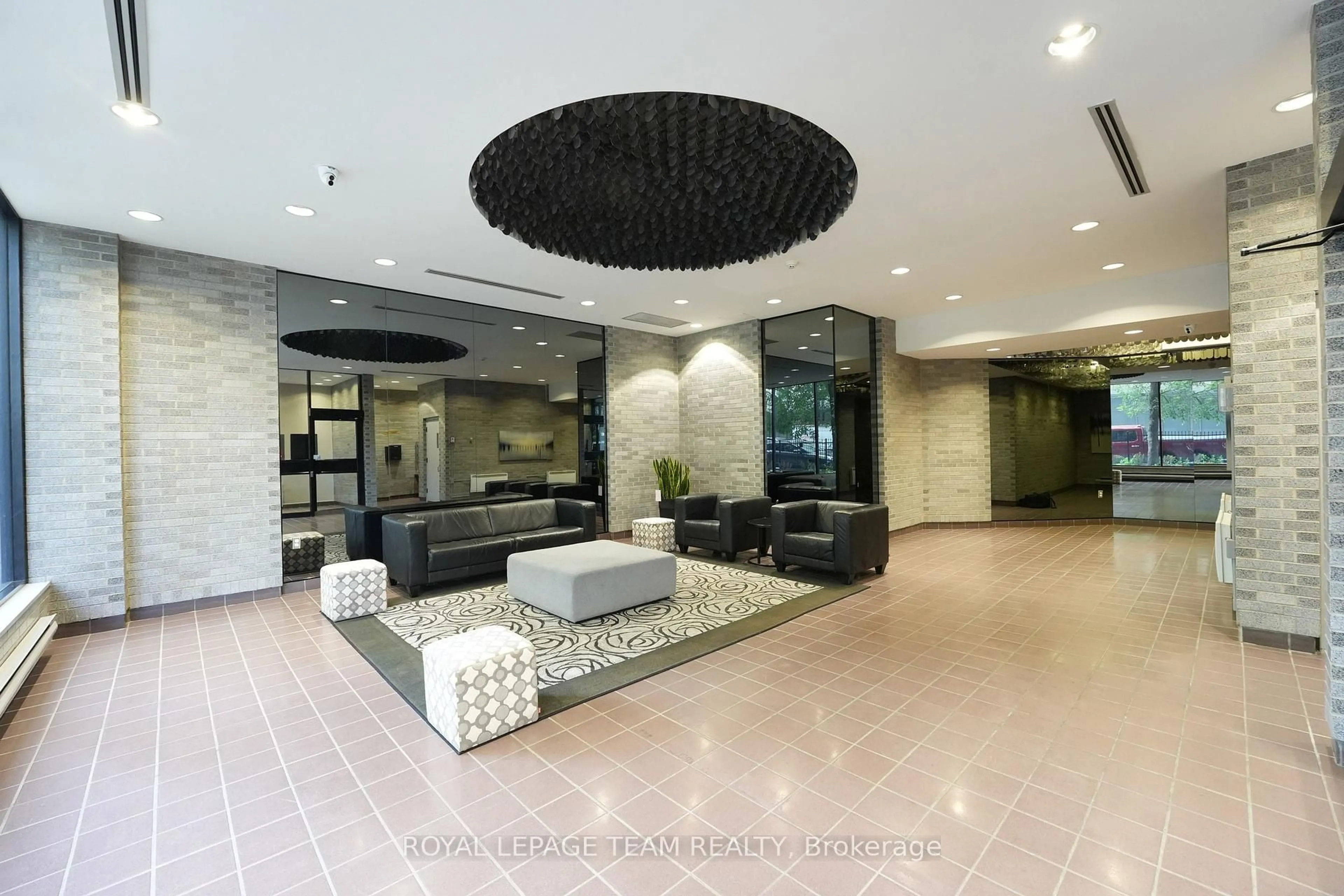 Lobby for 18 Nepean St #903, Ottawa Ontario K2P 2L2