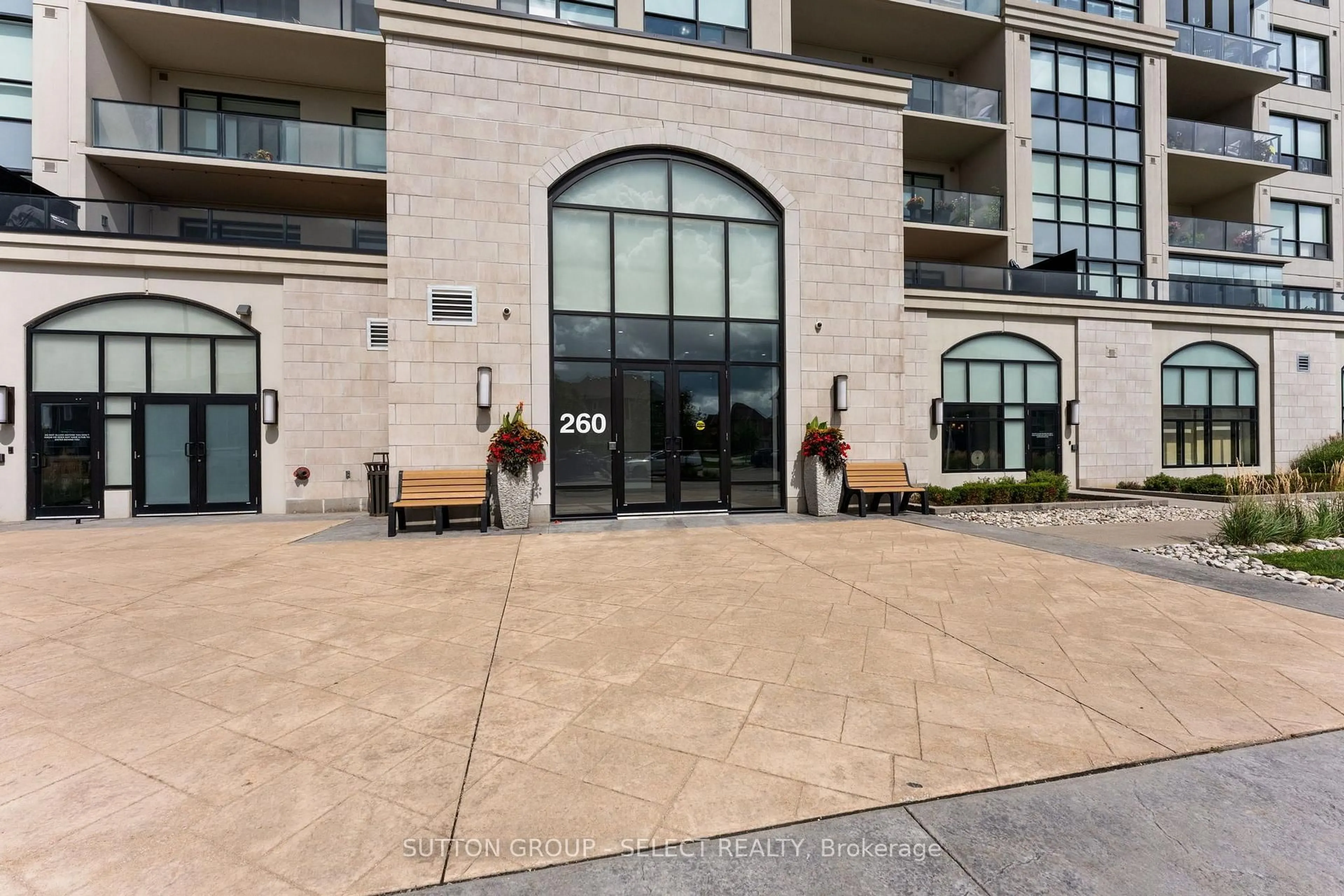 Unknown for 260 Villagewalk Blvd #209, London North Ontario N6G 0W6