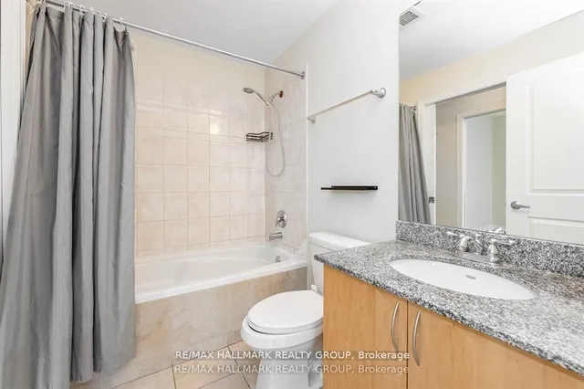 1227 Wellington St #702, Ottawa 3