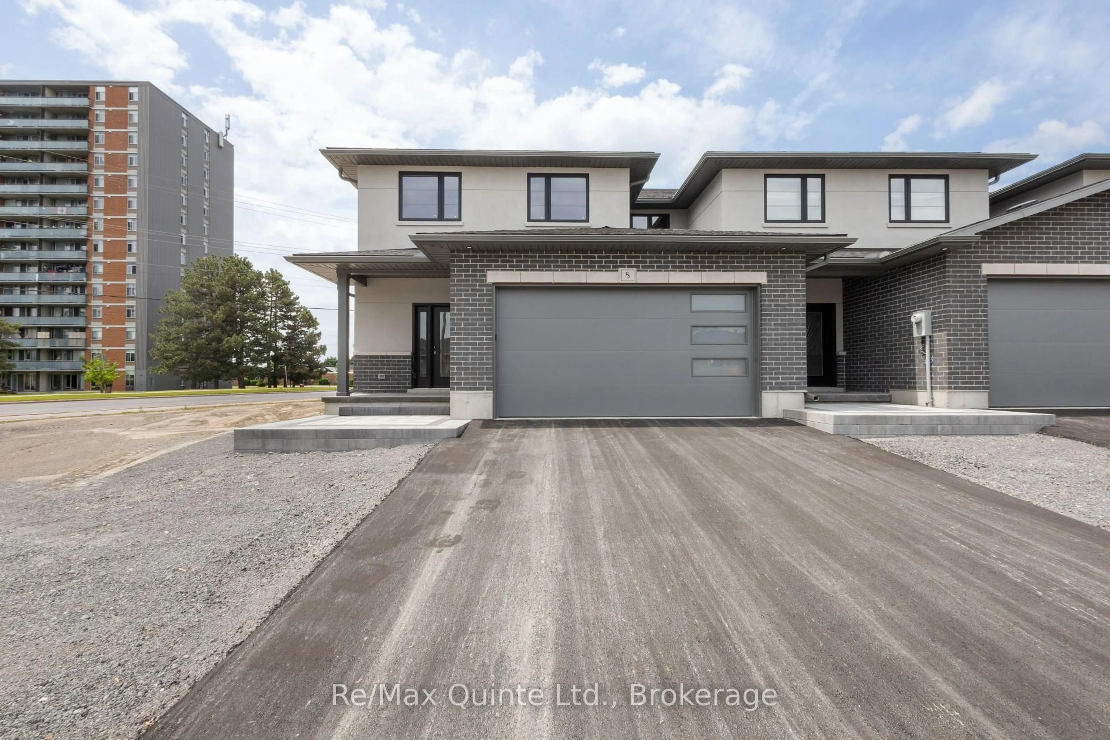 Unknown for 8 Stinson Ave, Belleville Ontario K8P 5N9