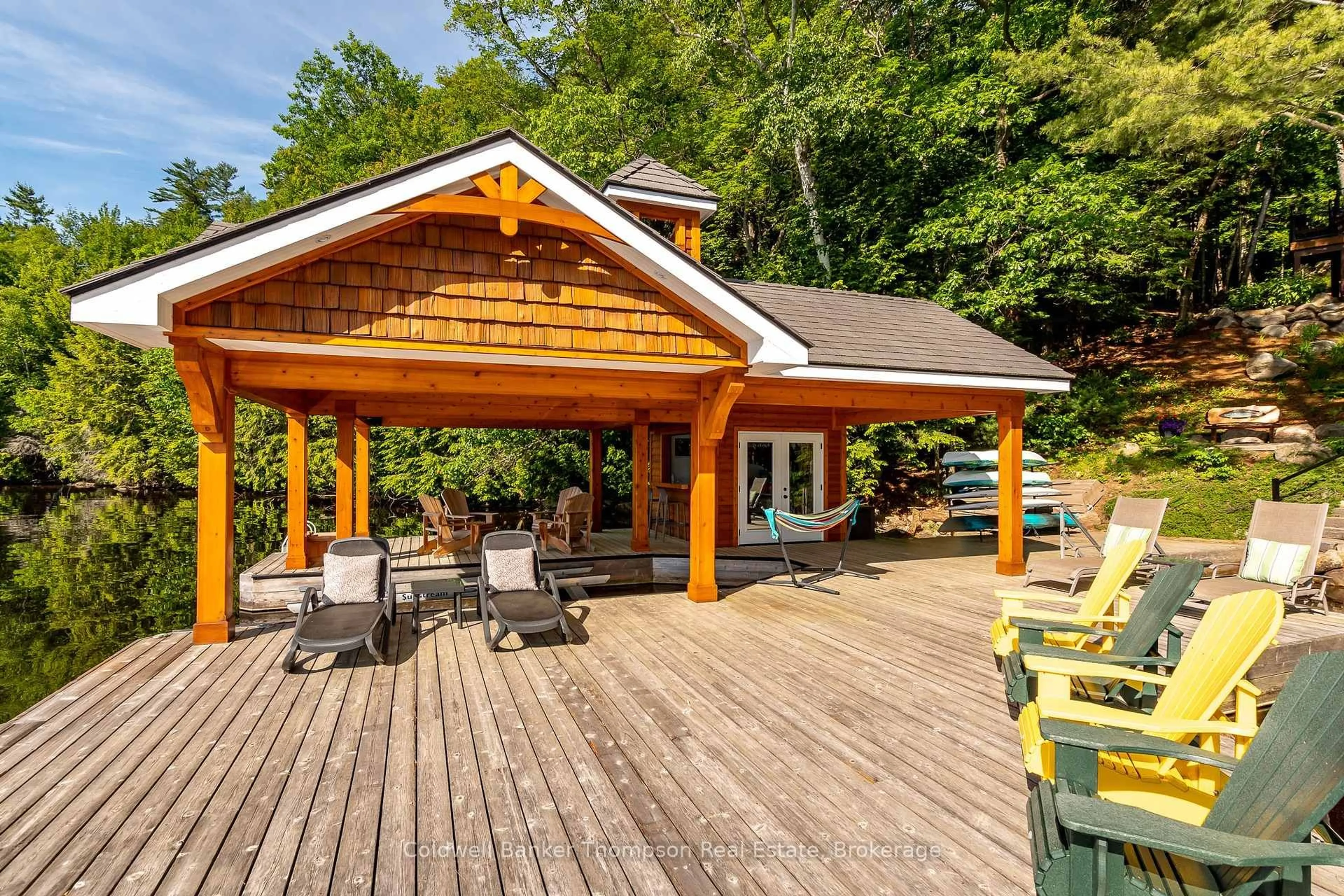 Patio, water/lake/river/ocean view for 707 Evergreen Tr, Huntsville Ontario P1H 2L5