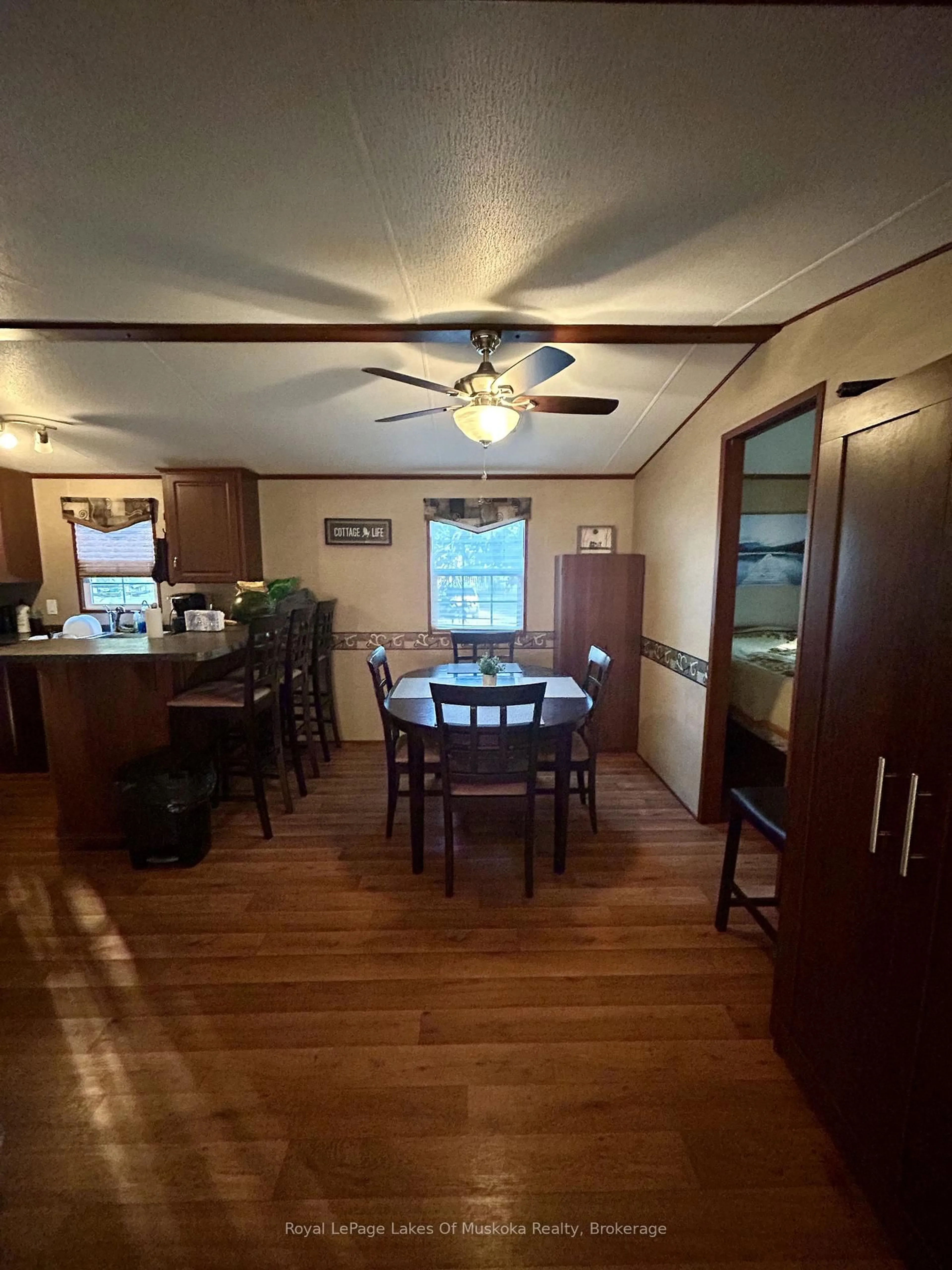 Dining room, wood/laminate floor for 1336 South Morrison Lake Rd #2, Gravenhurst Ontario P1P 1R2