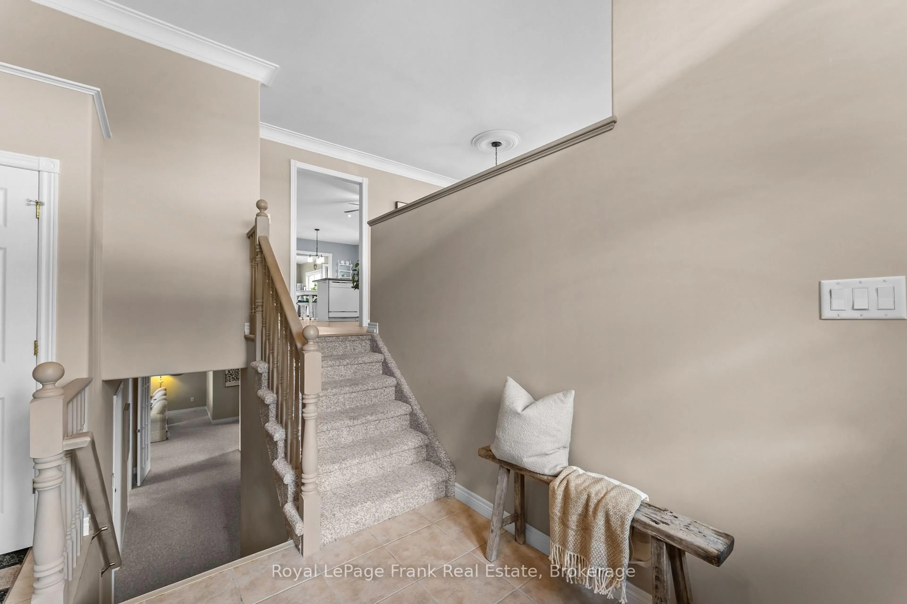 Stairs for 18 Matthews Crt, Peterborough Ontario K9K 2S8