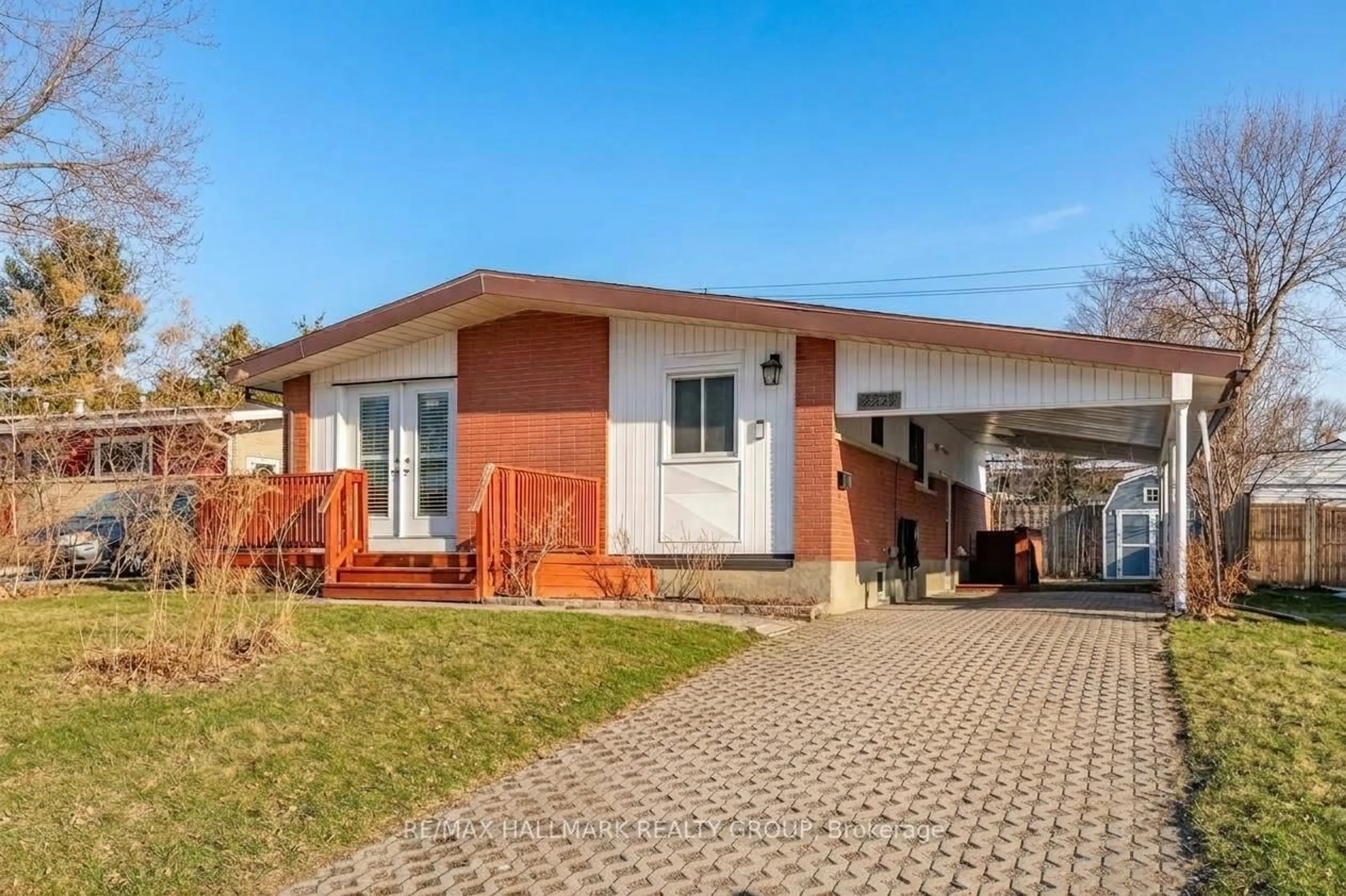 Home with vinyl exterior material, street for 2223 Halifax Dr, Ottawa Ontario K1G 2W4