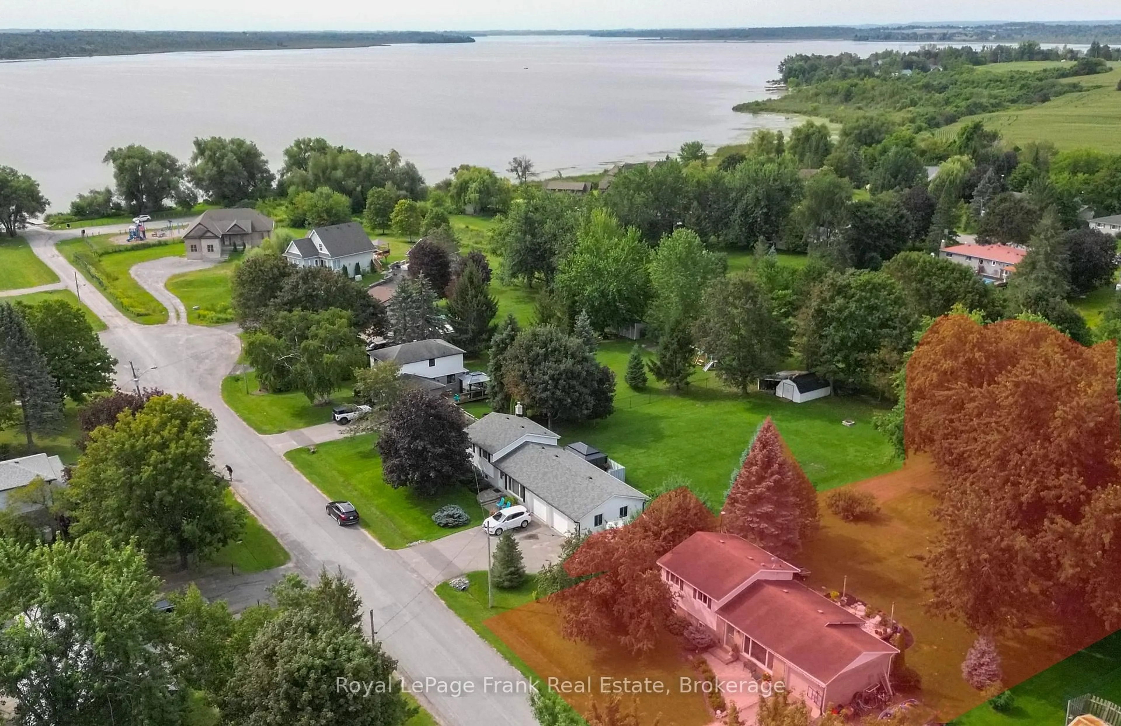 A pic from outside/outdoor area/front of a property/back of a property/a pic from drone, water/lake/river/ocean view for 10 Chickadee Crt, Kawartha Lakes Ontario L9L 1B6