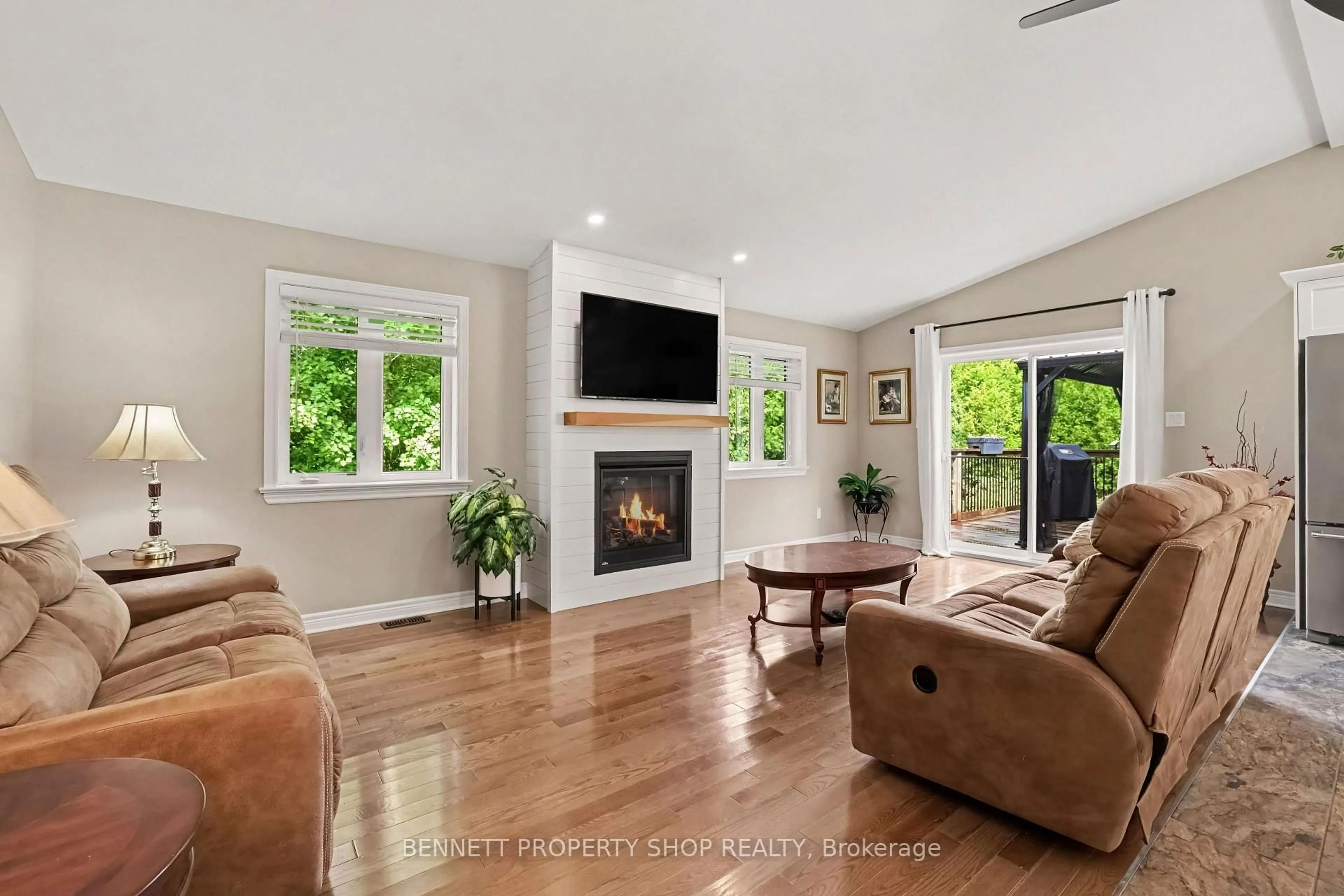 Living room with furniture, unknown for 160 Northcote Dr, Carleton Place Ontario K7C 0C4