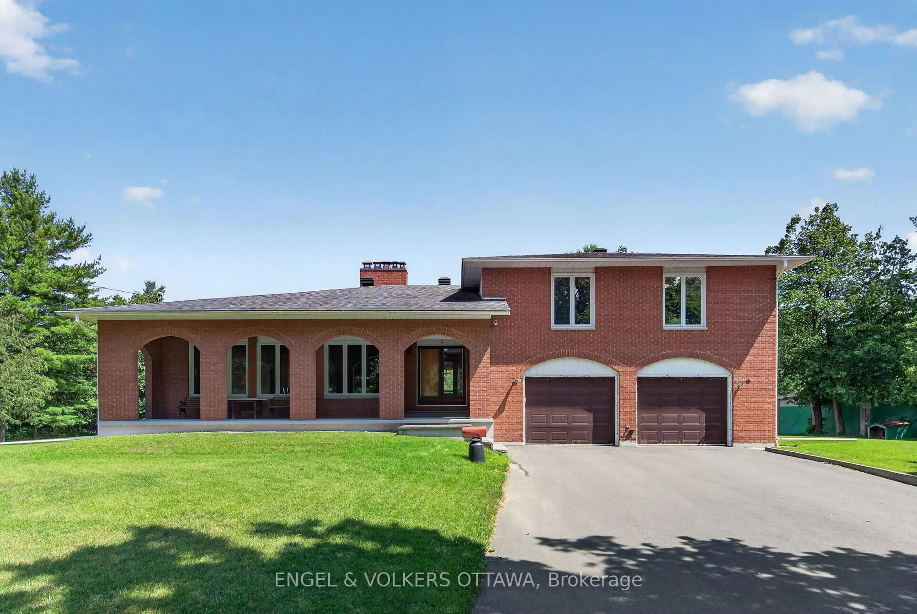 Home with brick exterior material, street for 760 Kerwin Rd, Ottawa Ontario K0A 1T0