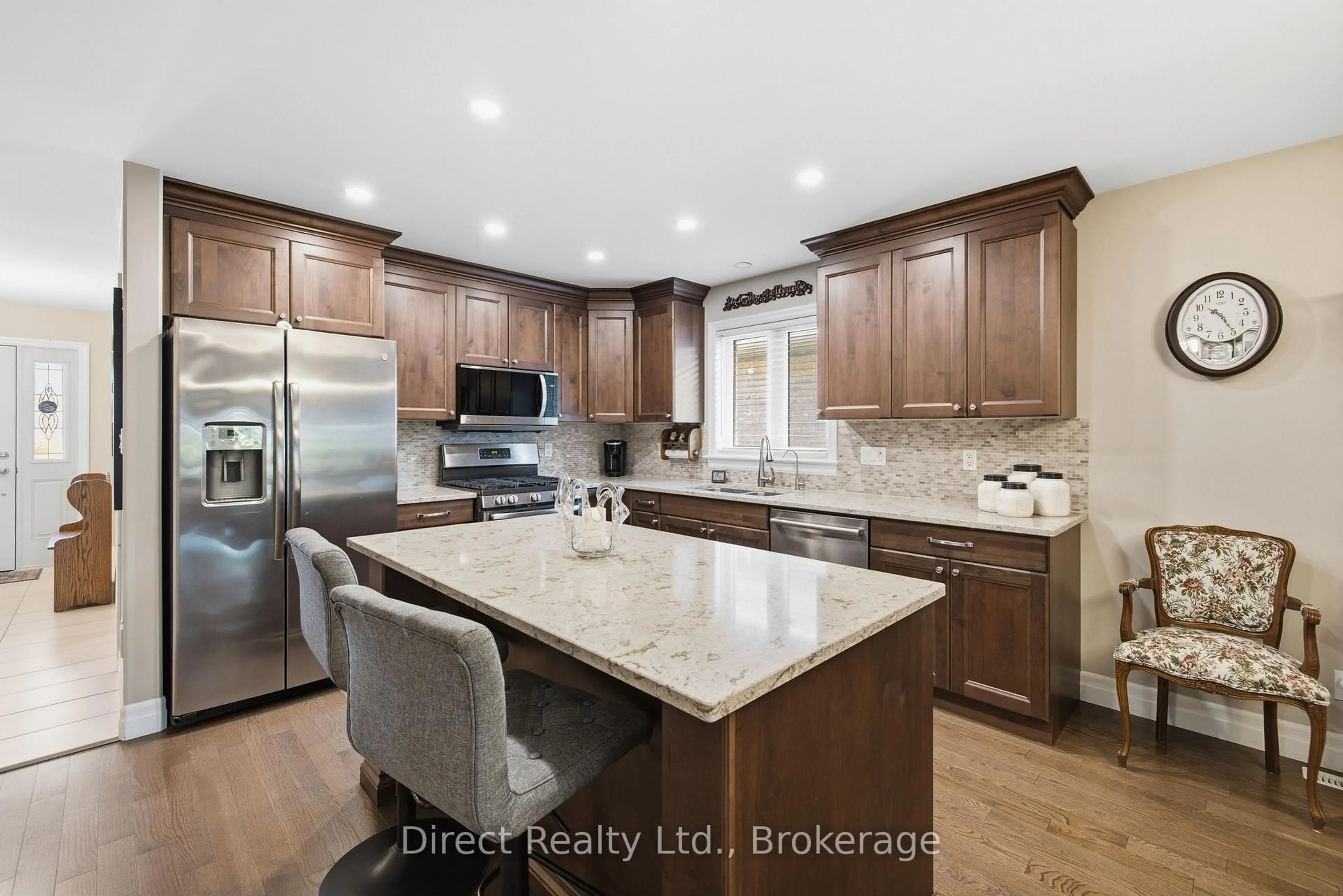 Open concept kitchen, unknown for 35 Hummingbird Dr, Belleville Ontario K8N 0H2