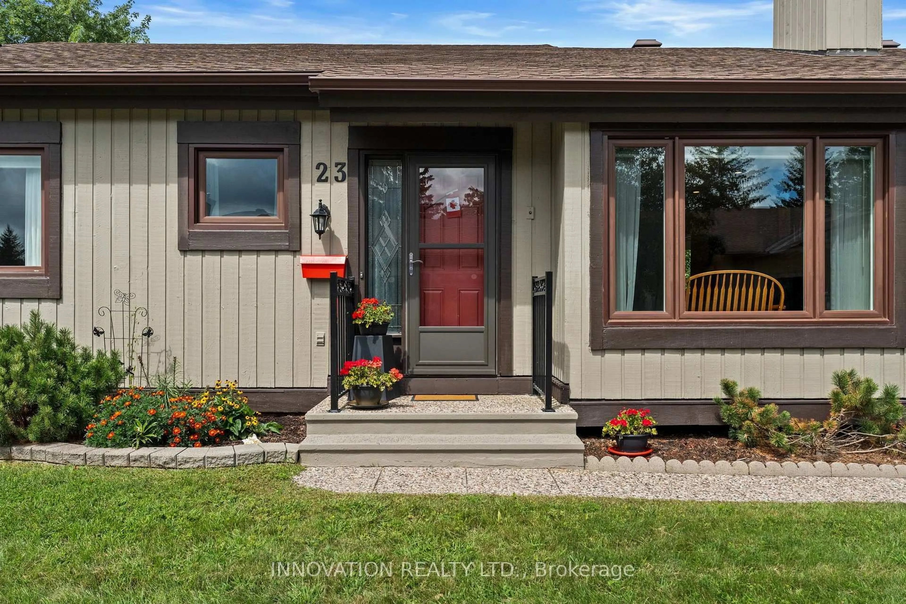 Home with vinyl exterior material, street for 23 Glen Abbey Cres, Ottawa Ontario K2S 1R6