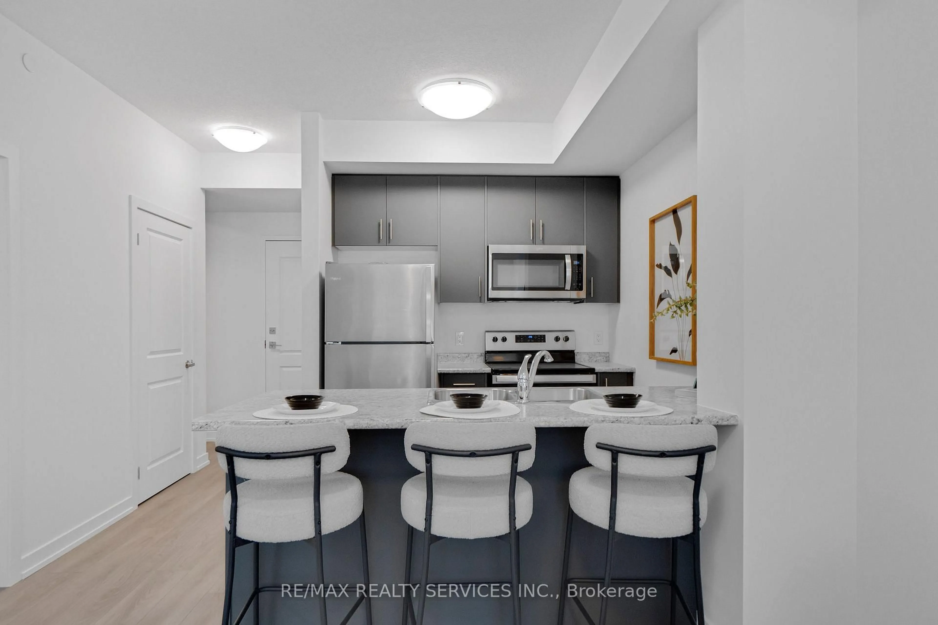 Unknown for 5055 Greenlane Rd #136, Lincoln Ontario L3J 2J3