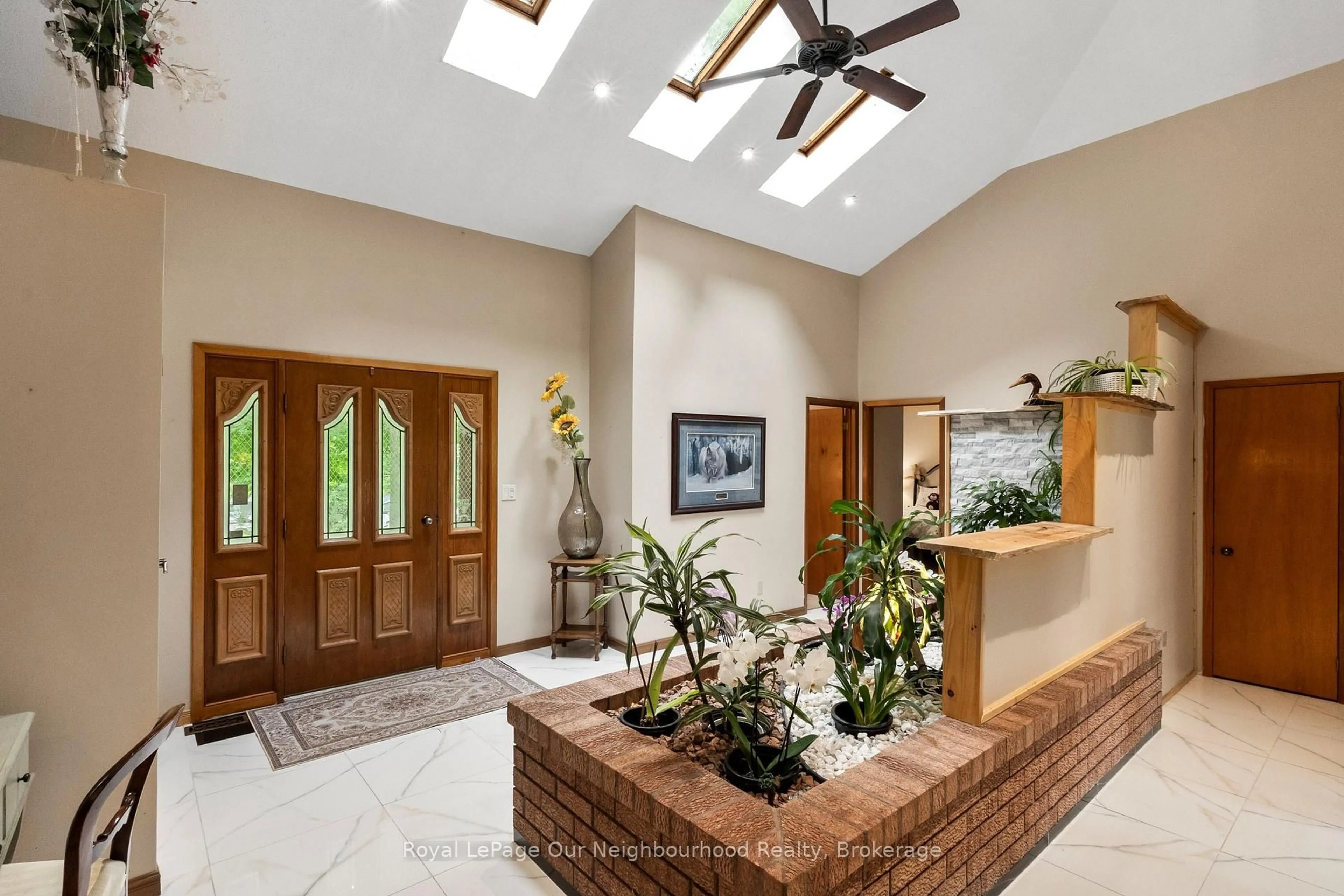Indoor entryway for 29 Edgewater Dr, Alnwick/Haldimand Ontario K0K 2X0