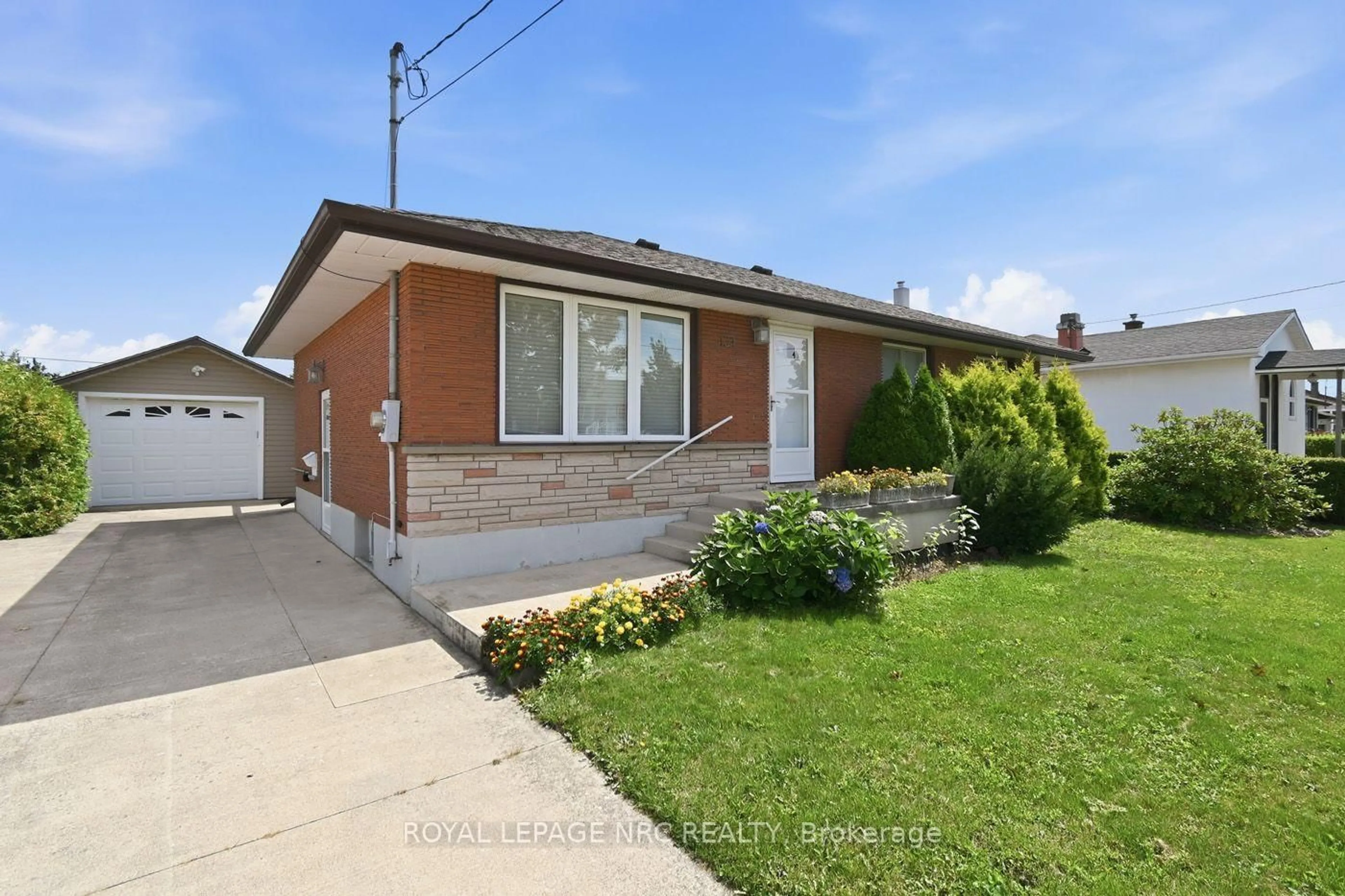 Home with brick exterior material, street for 131 Joyce Ave, Welland Ontario L3B 1S7