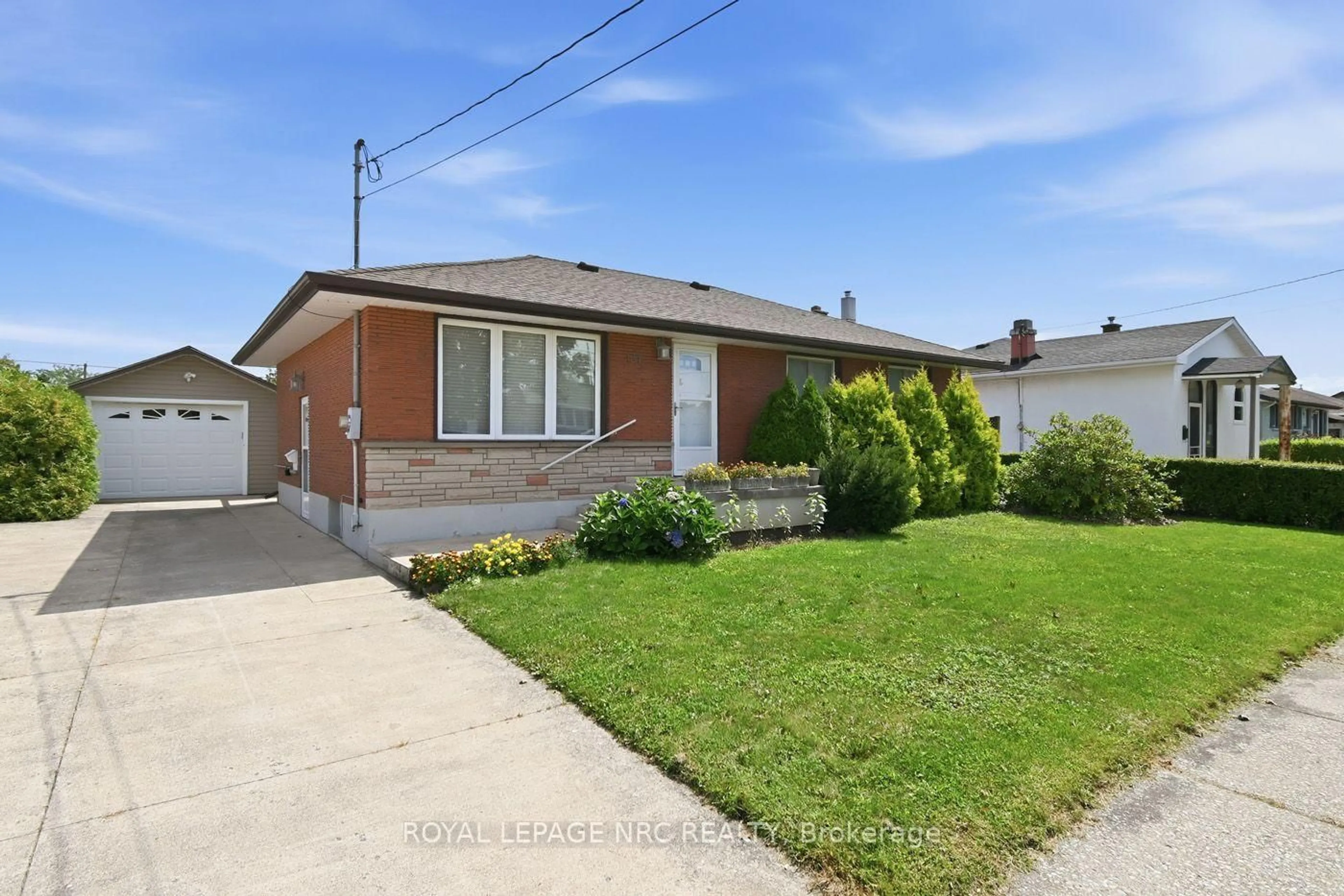 Home with brick exterior material, street for 131 Joyce Ave, Welland Ontario L3B 1S7
