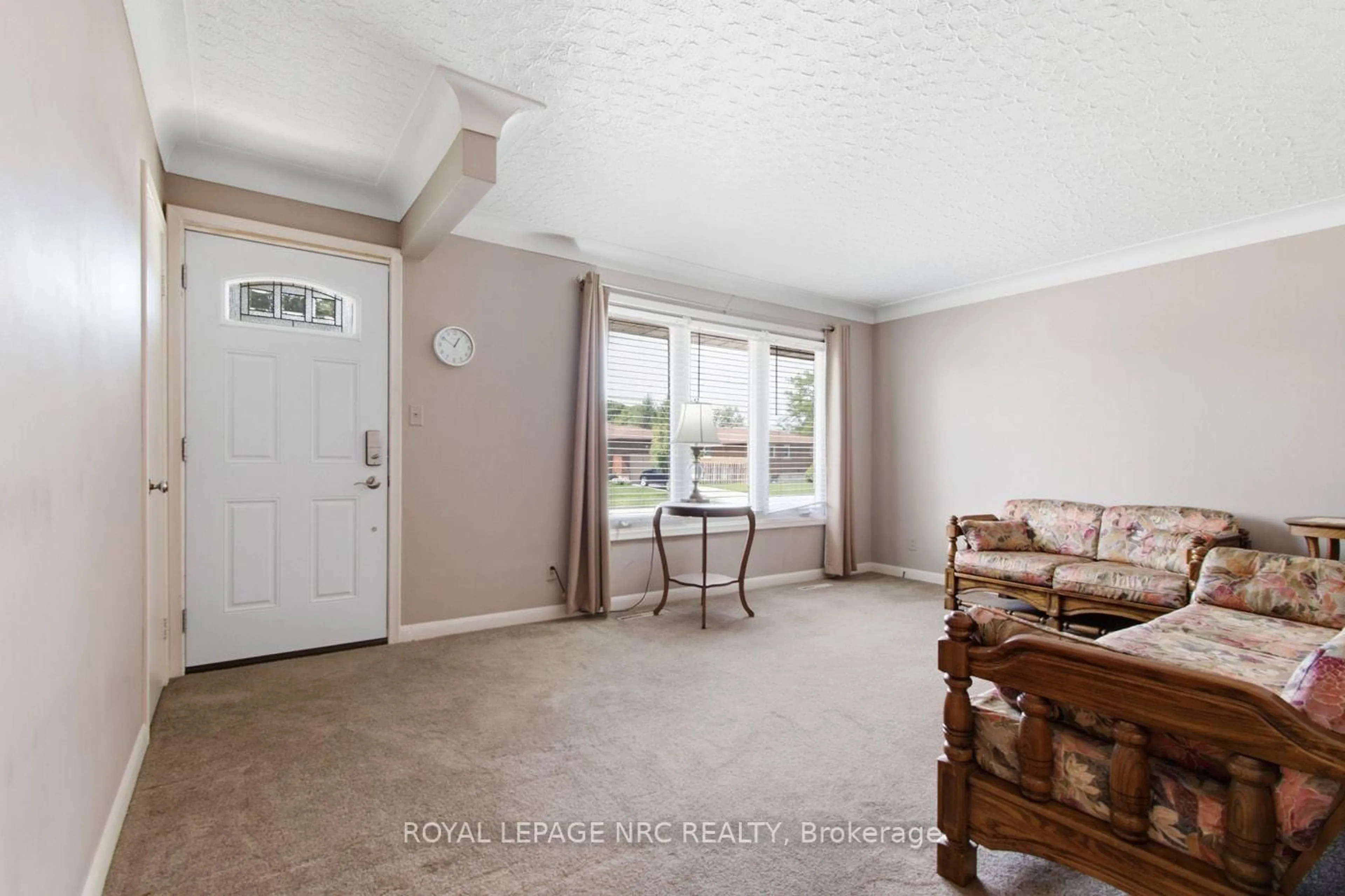 Unknown for 131 Joyce Ave, Welland Ontario L3B 1S7