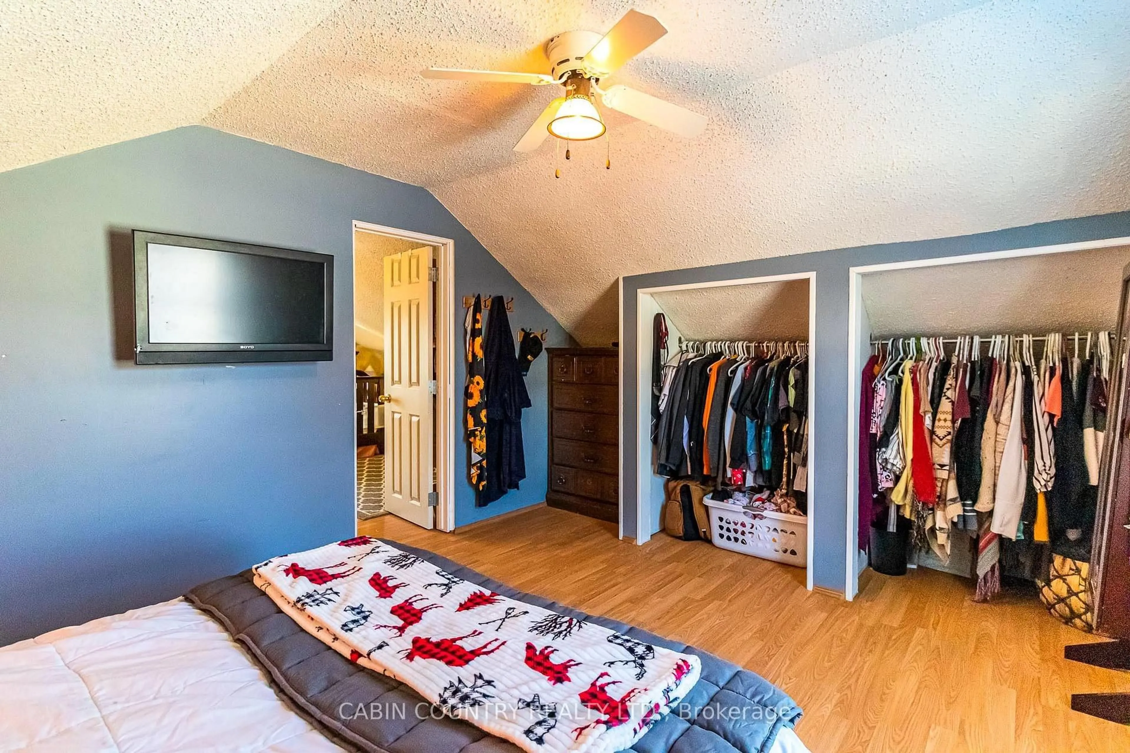 Storage room or clothes room or walk-in closet for 1405 Pearl Ave, Kenora Ontario P9N 2K3