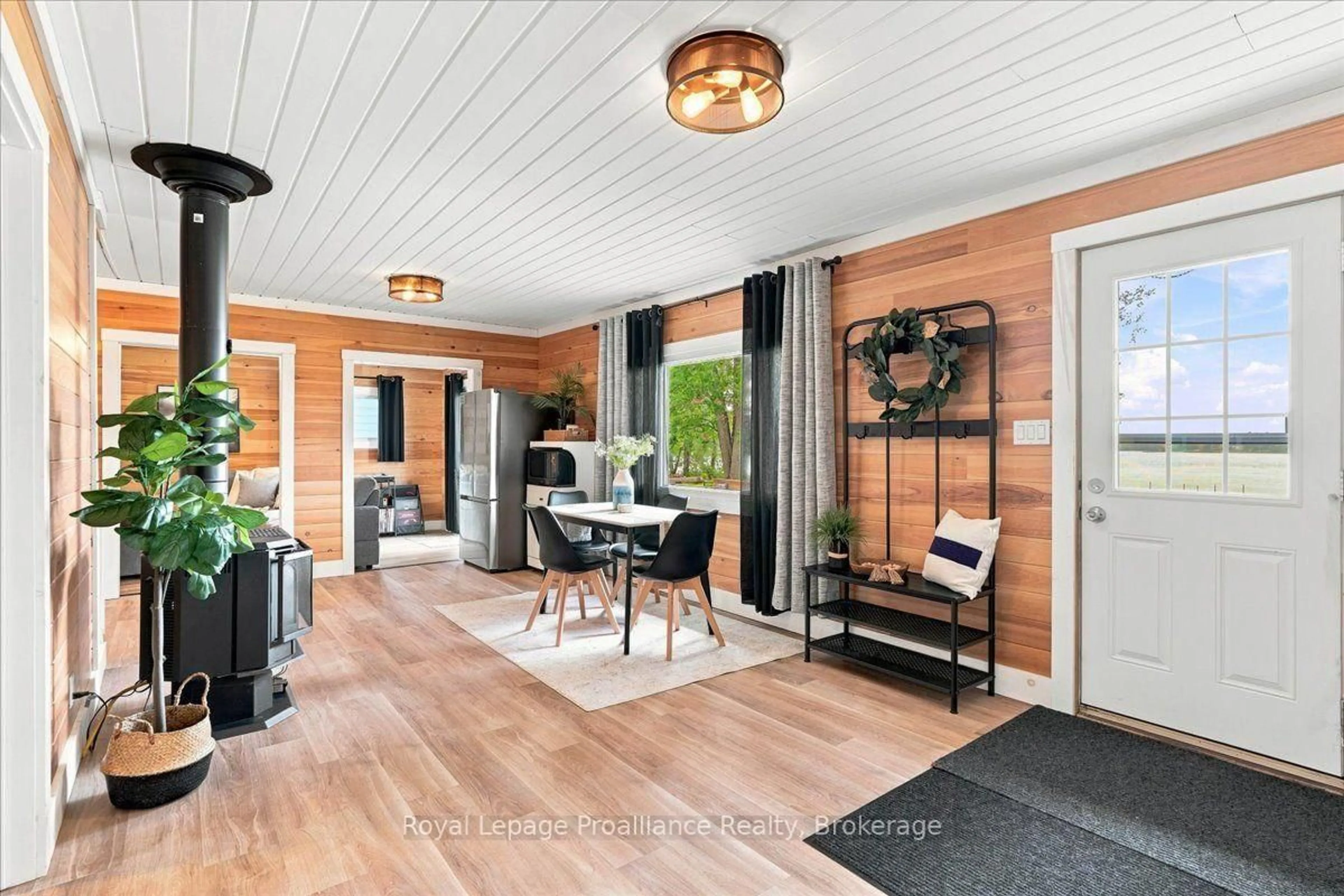 Indoor entryway for 133 Hughes Lane, Tweed Ontario K0K 3J0
