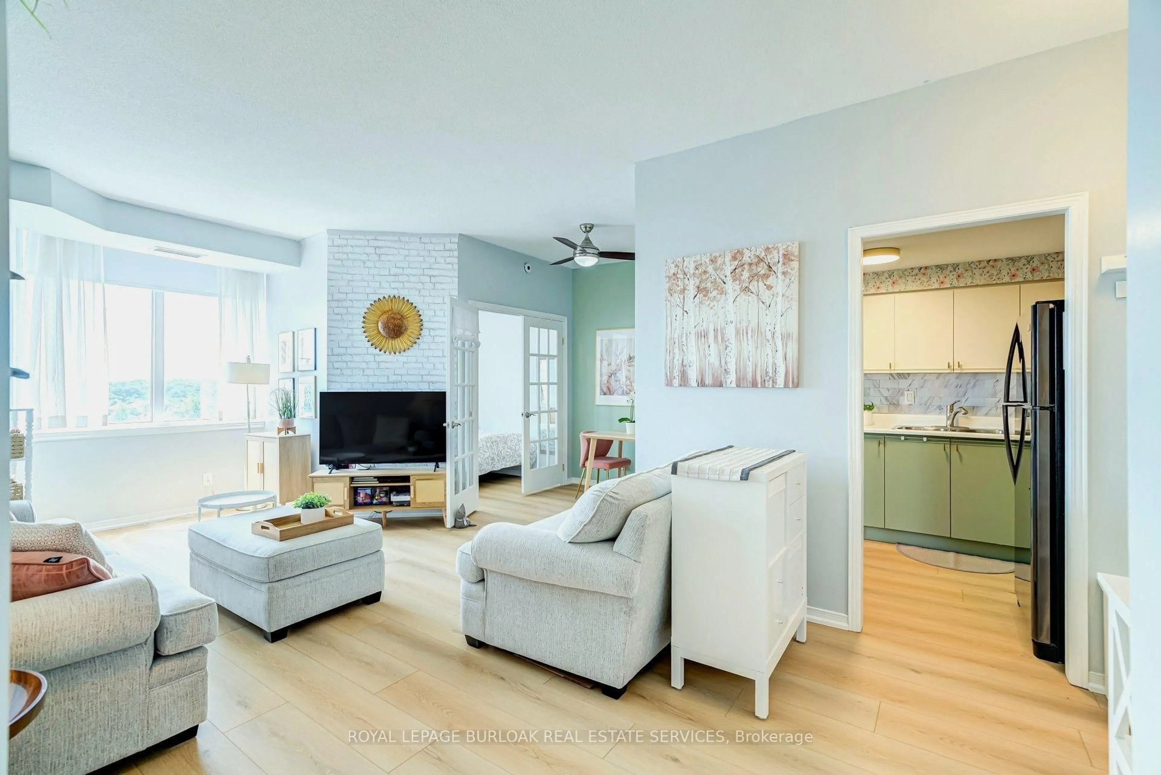 Living room with furniture, unknown for 200 Limeridge Rd #804, Hamilton Ontario L9C 7M7