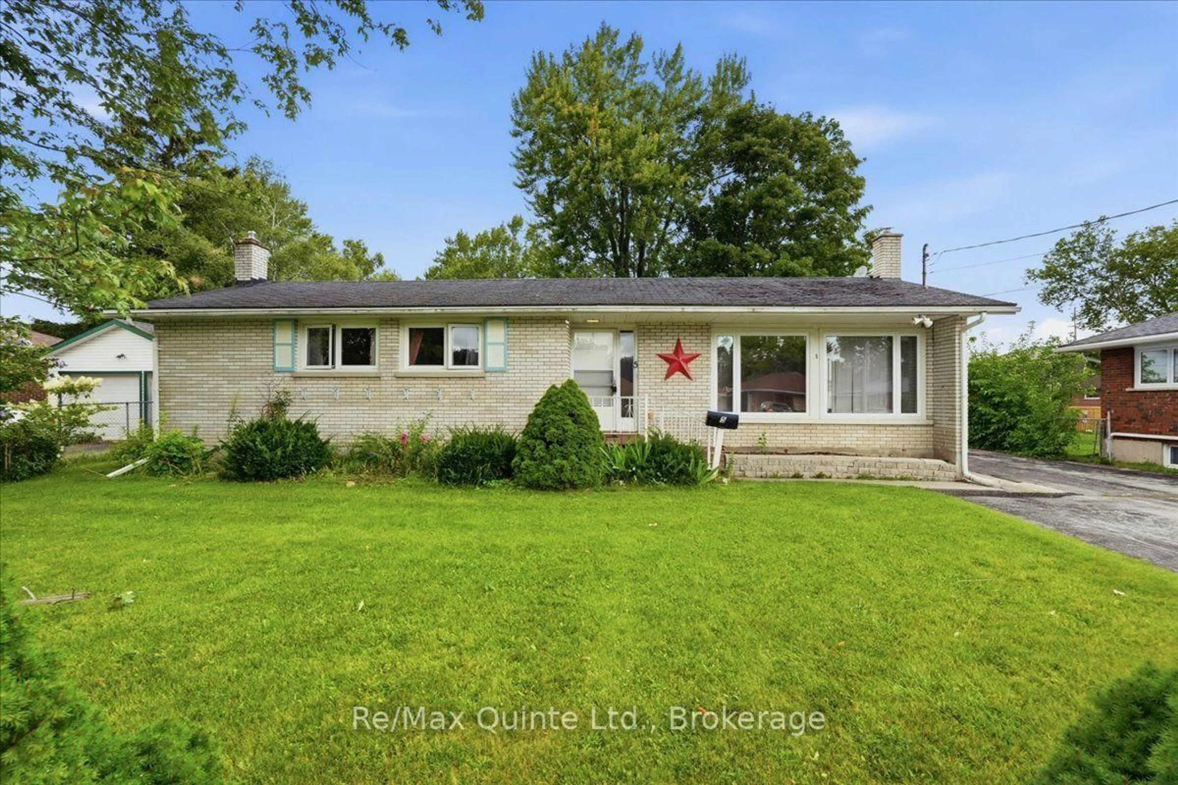 Unknown for 5 Simeon St, Prince Edward County Ontario K0K 2T0