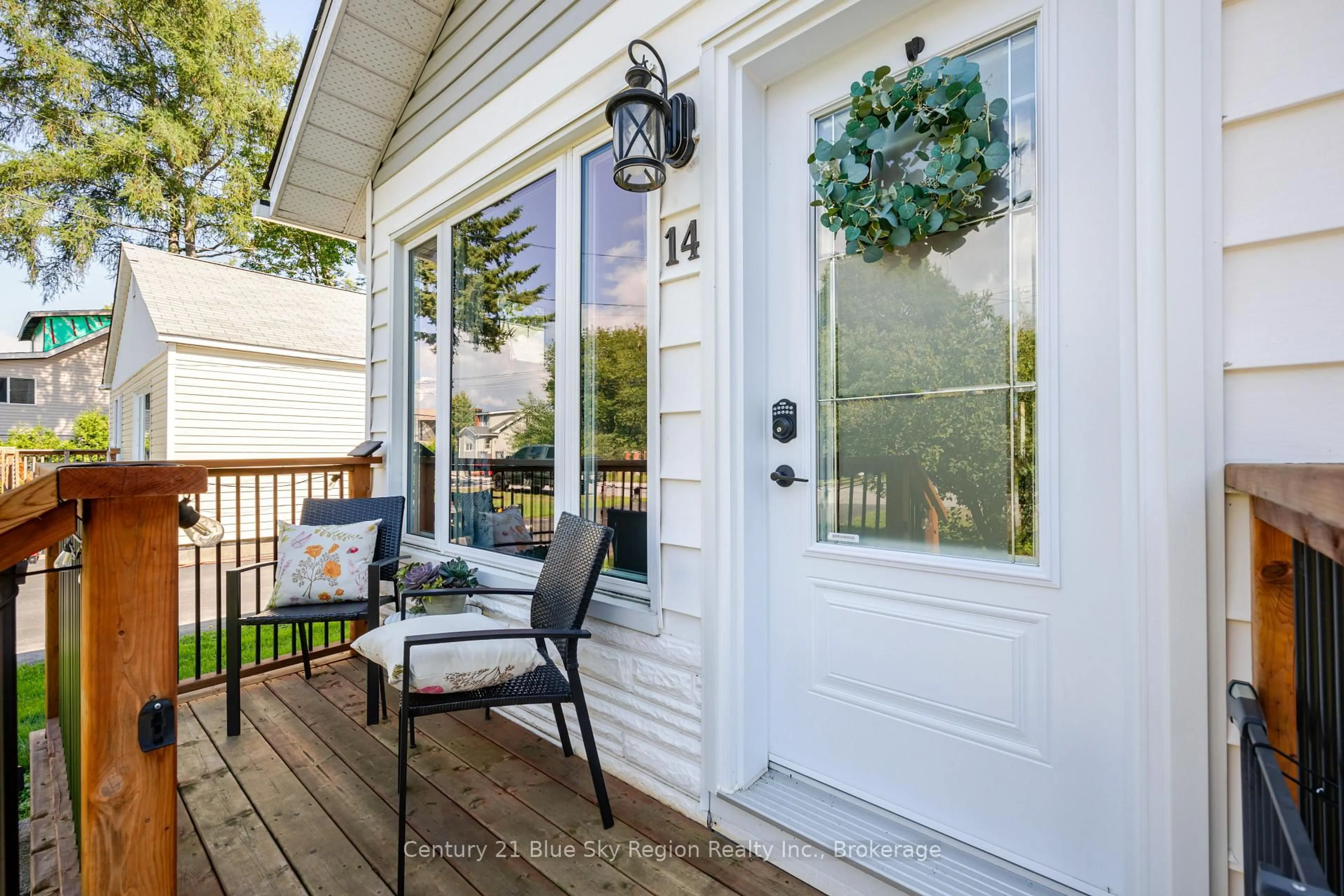Patio, street for 14 MacDonald Ave, North Bay Ontario P1A 1G4