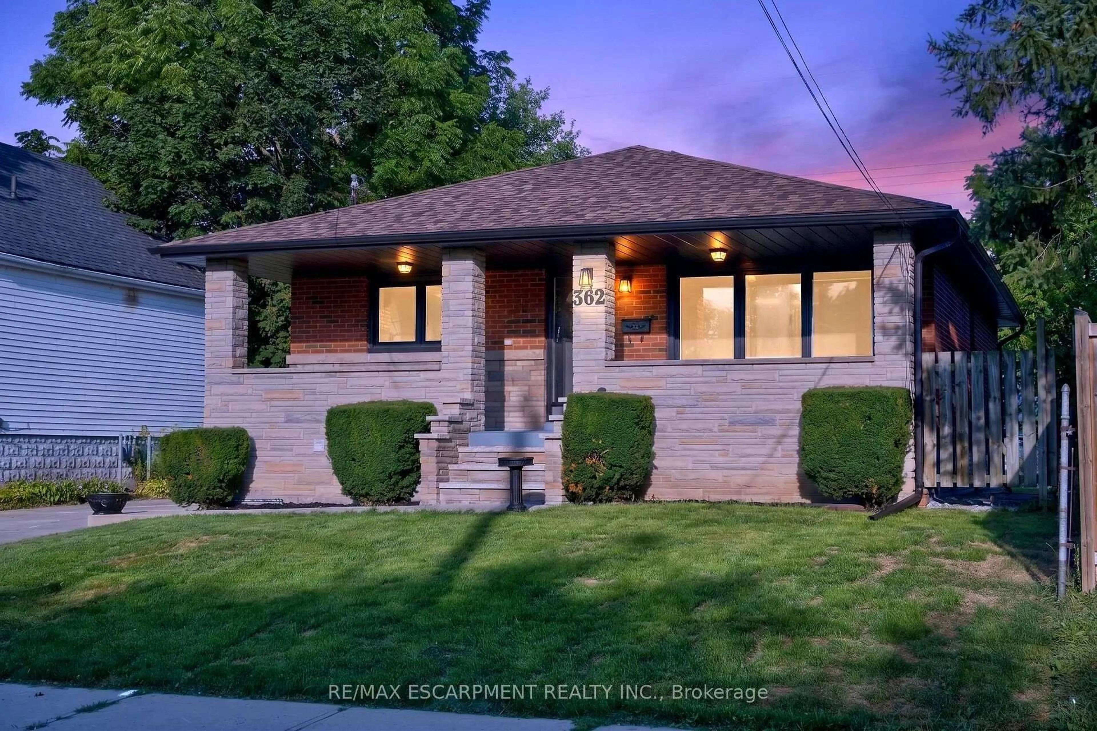 Home with brick exterior material, street for 362 Rosseau Rd, Hamilton Ontario L8K 4T2