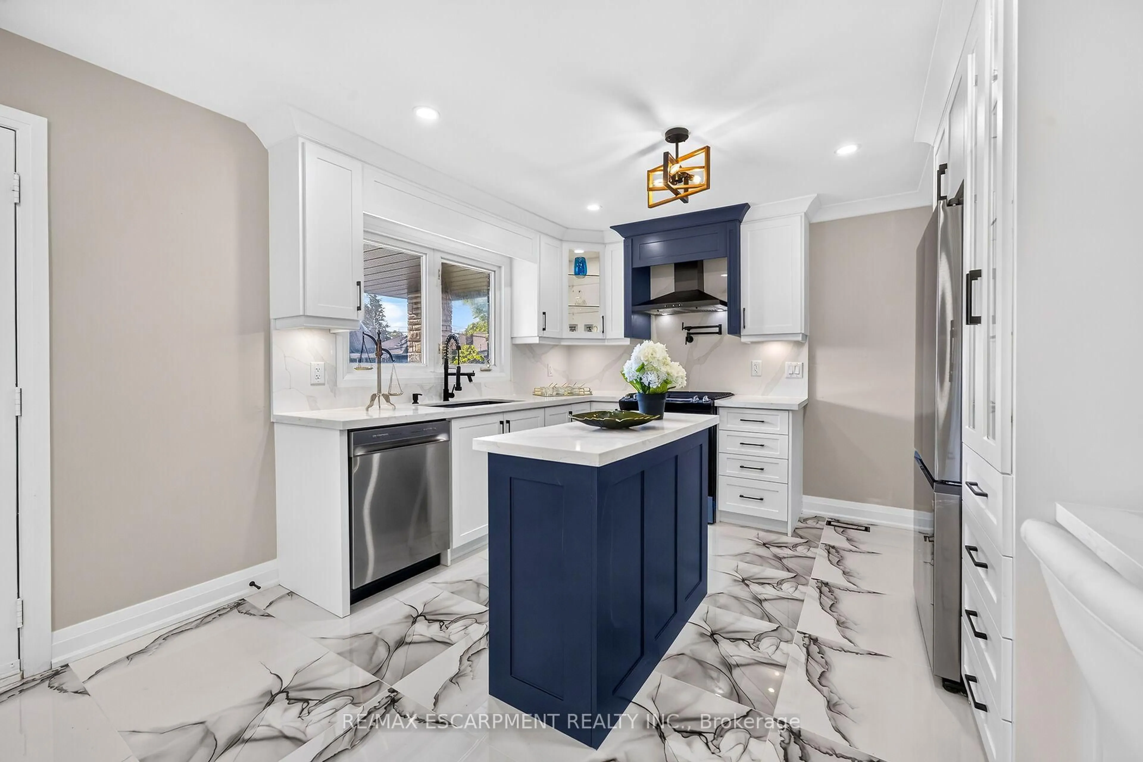 Contemporary kitchen, ceramic/tile floor for 362 Rosseau Rd, Hamilton Ontario L8K 4T2