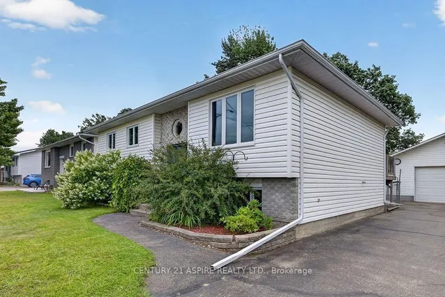 50 Portage Rd, Petawawa 3