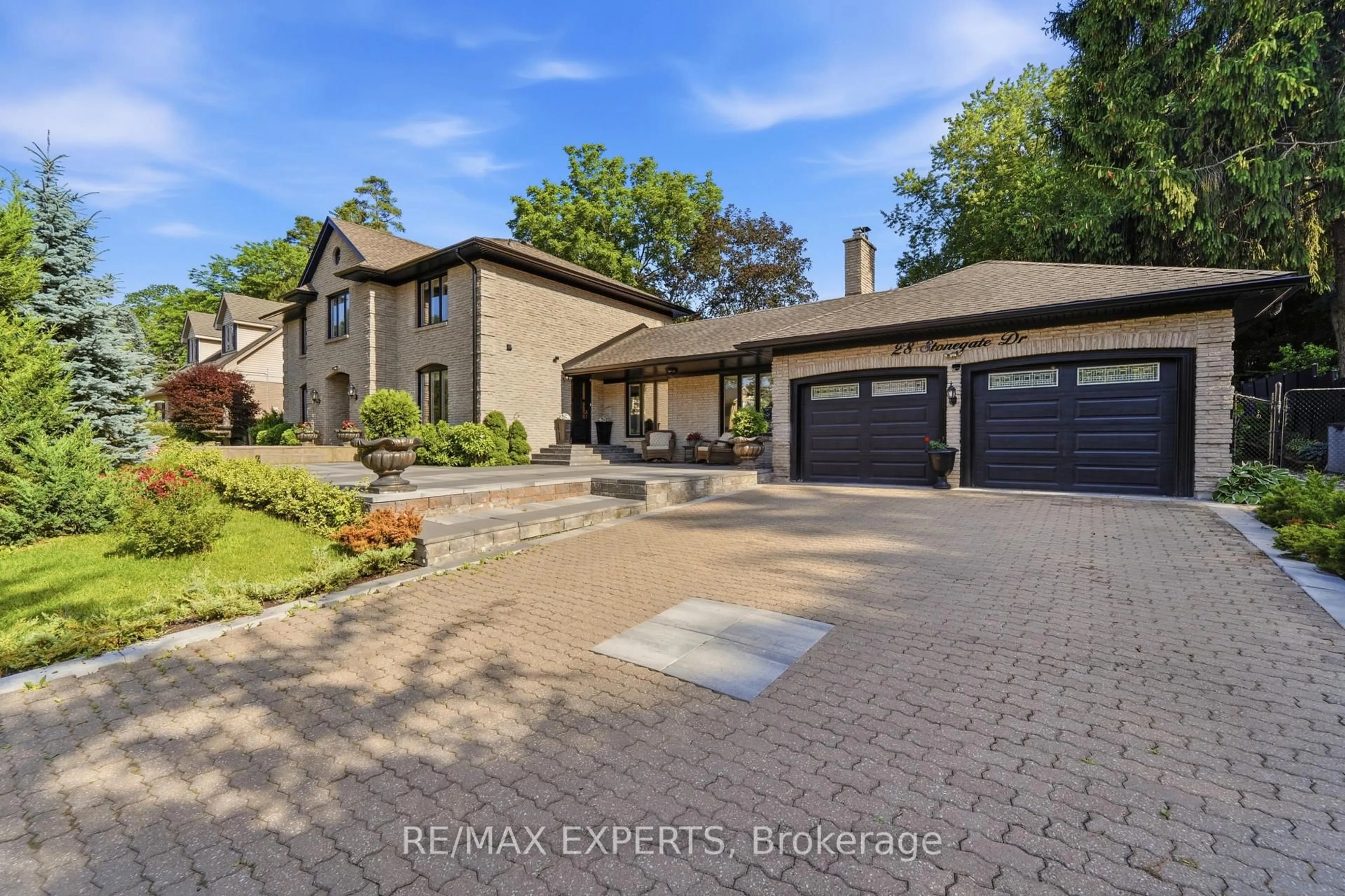 Home with brick exterior material, street for 28 Stonegate Dr, Hamilton Ontario L9G 3R7