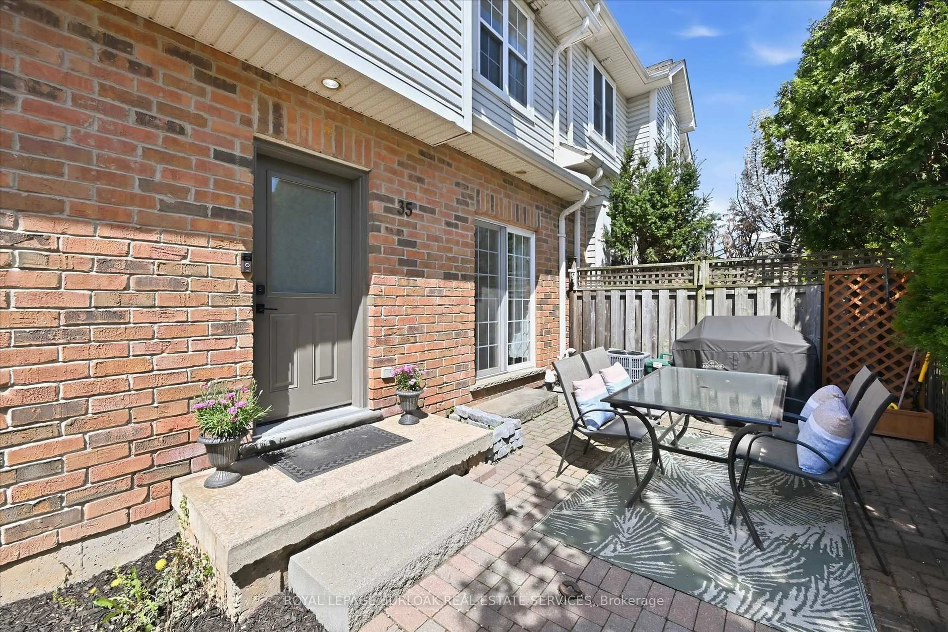 Patio, street for 1085 Harrogate Dr #35, Hamilton Ontario L9K 1R2