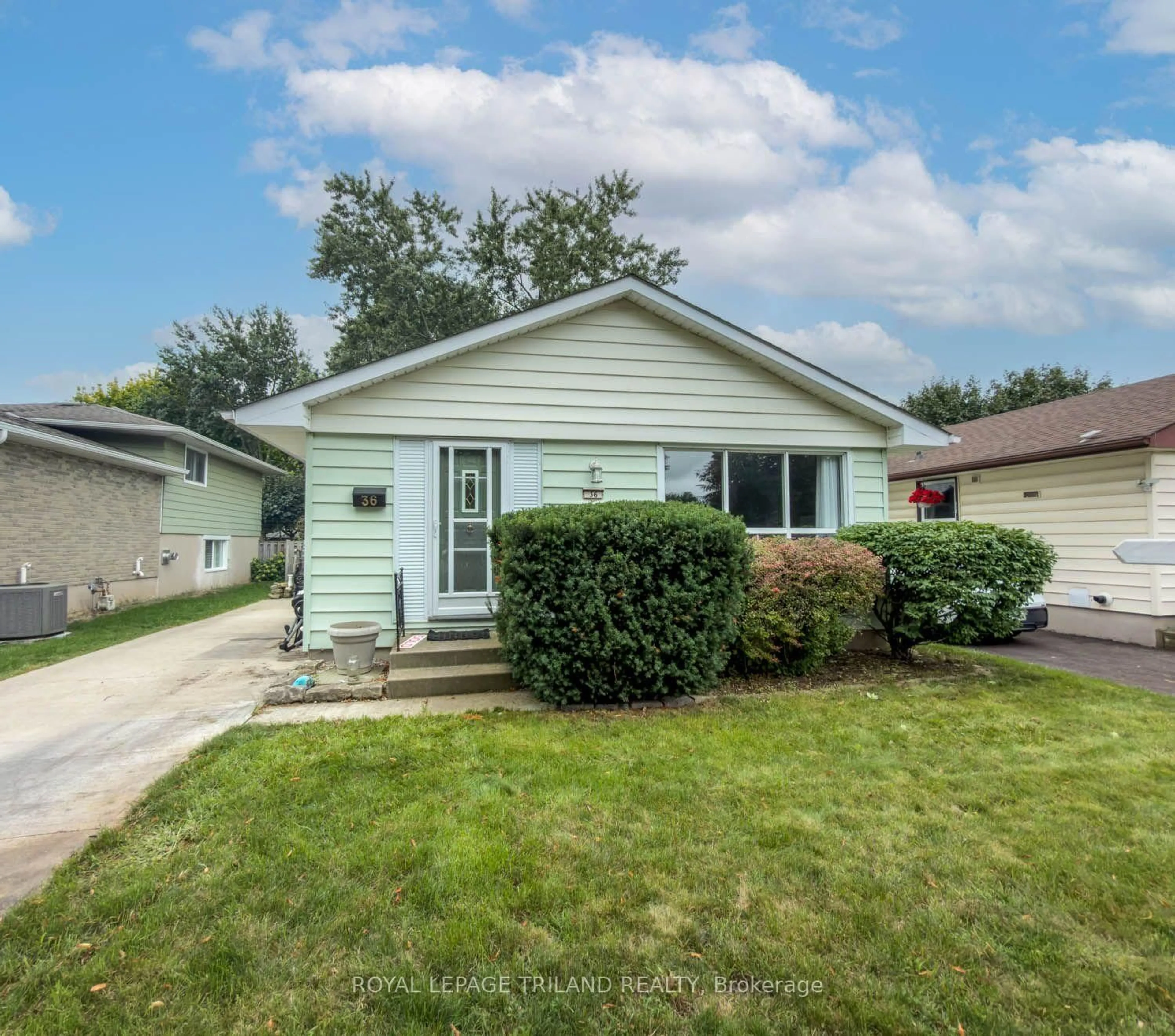 Home with vinyl exterior material, street for 36 Upcott Cres, London South Ontario N6E 1S7