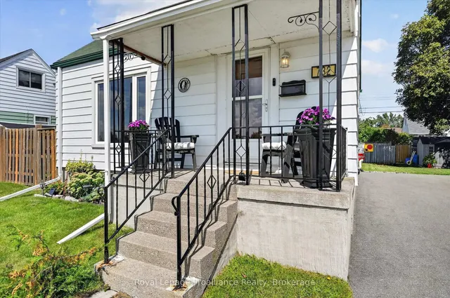 732 Gillespie Ave, Peterborough 5
