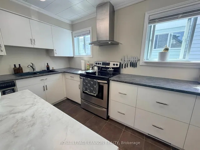 713 First St, Greenstone 4