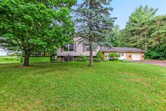 6892 Century Dr, Strathroy-Caradoc 2