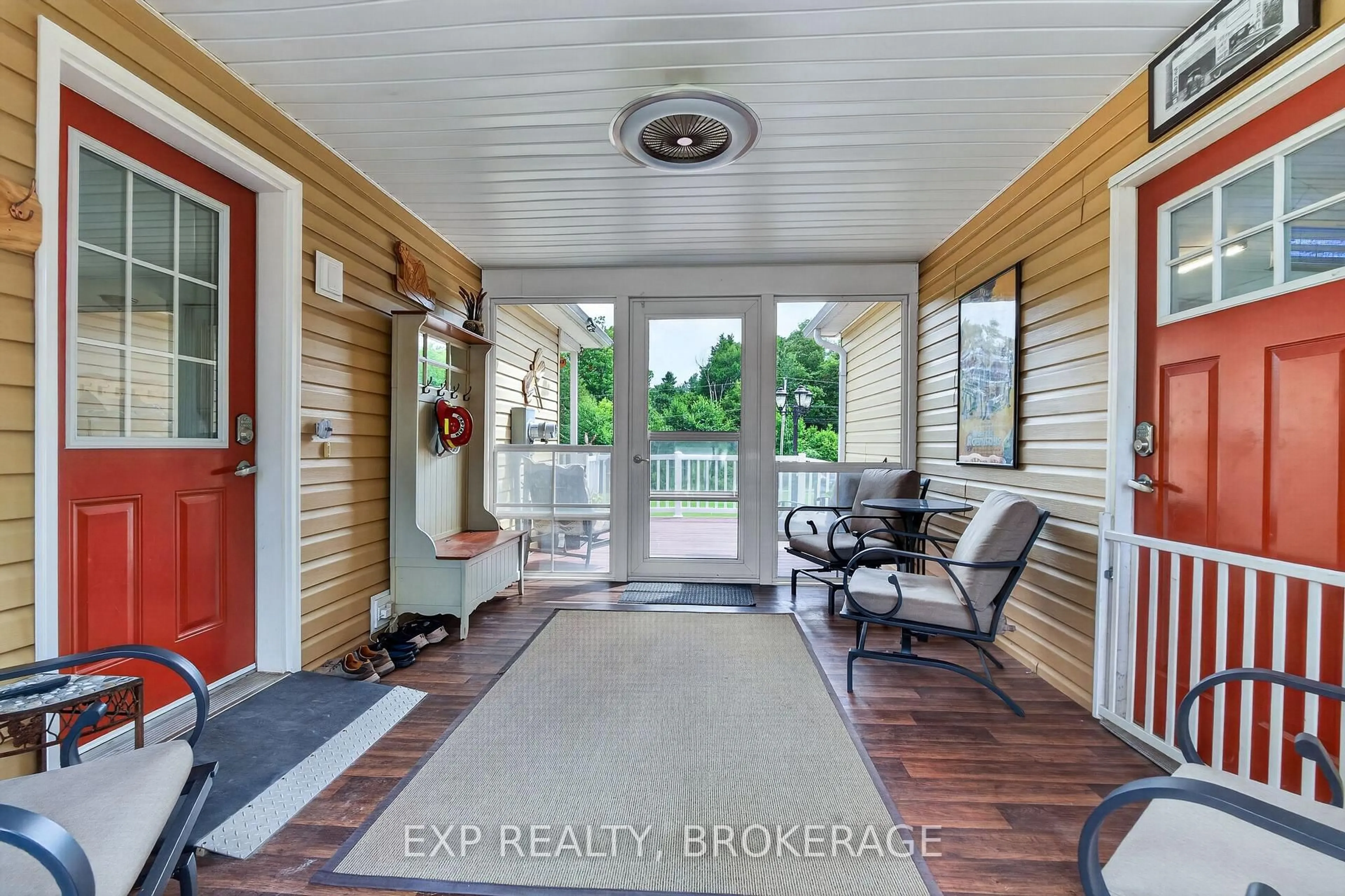 Indoor entryway for 3288 LONG LAKE Rd, Mountain Grove Ontario K0H 2E0
