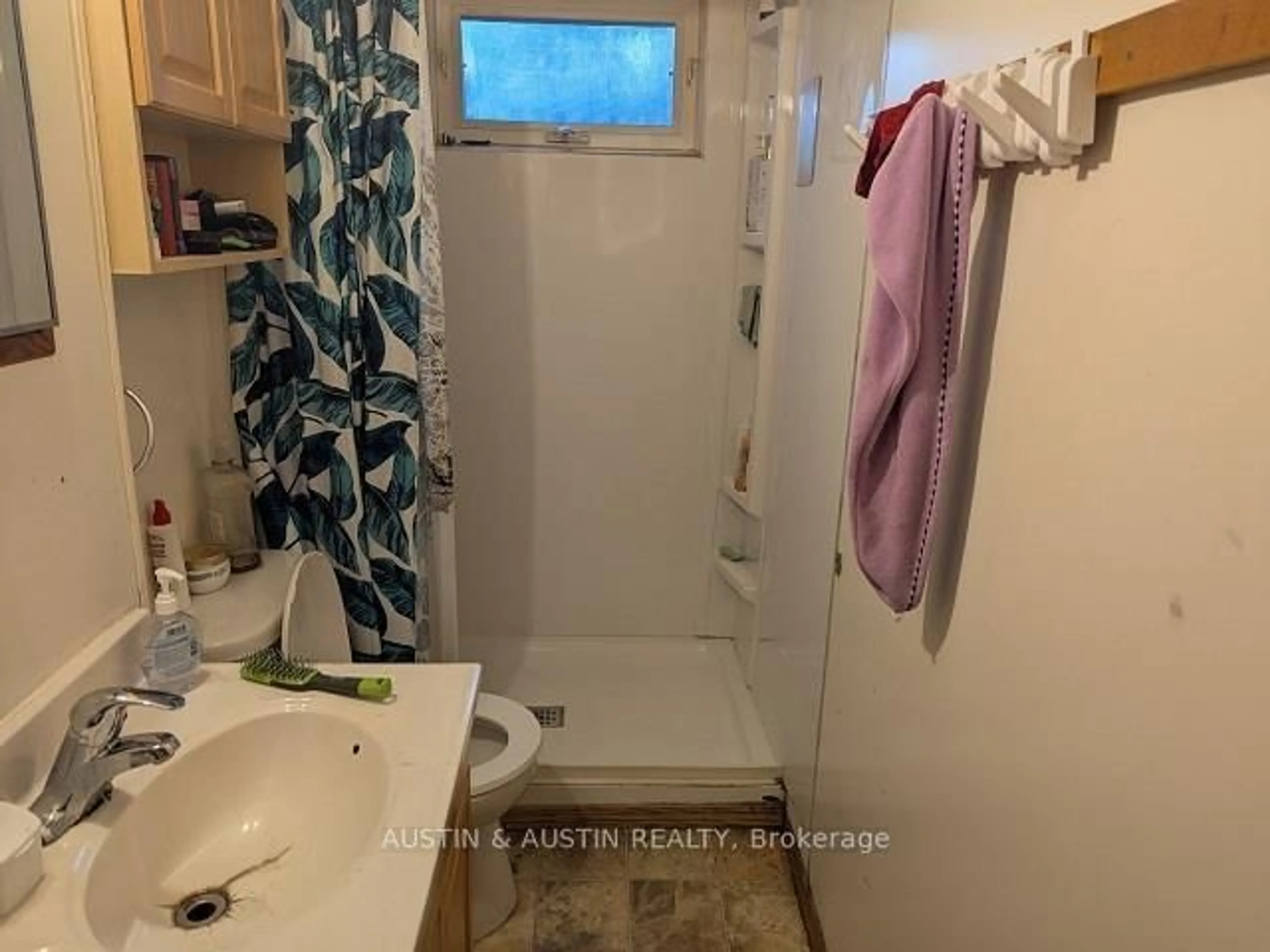 A pic of a room for 54 Hearst Ave, Dryden Ontario P8N 2K5