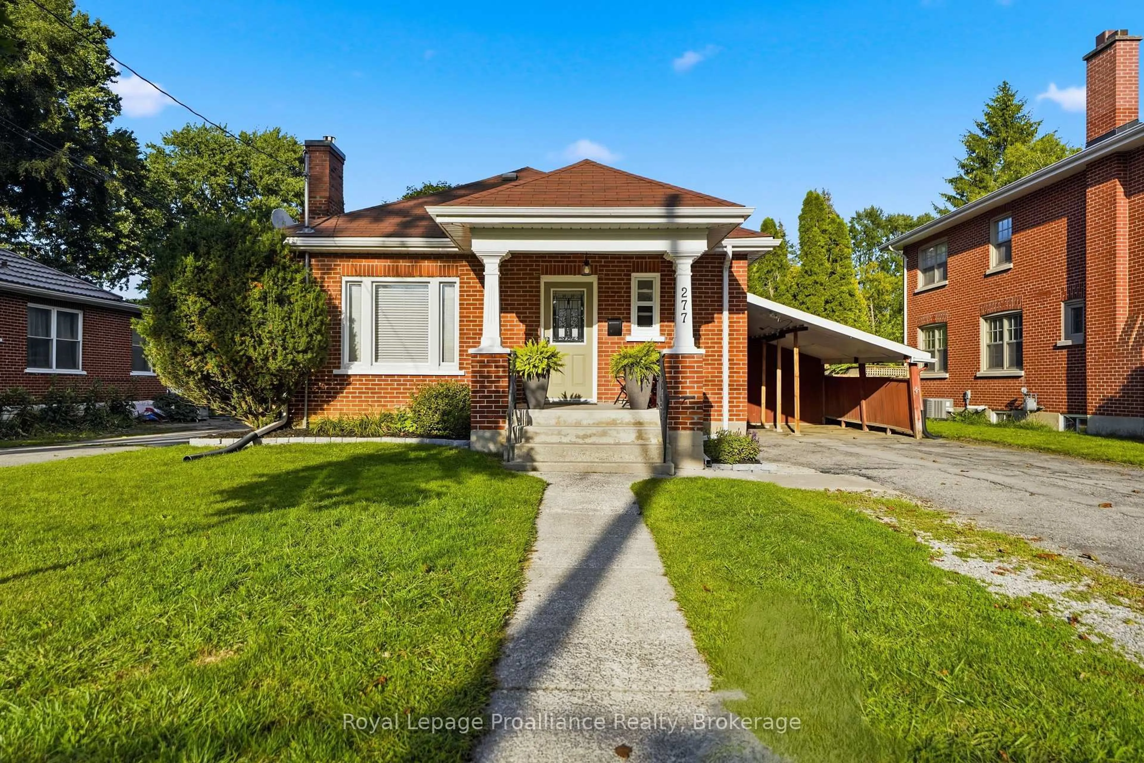Home with brick exterior material, street for 277 Dufferin Ave, Belleville Ontario K8N 3X6