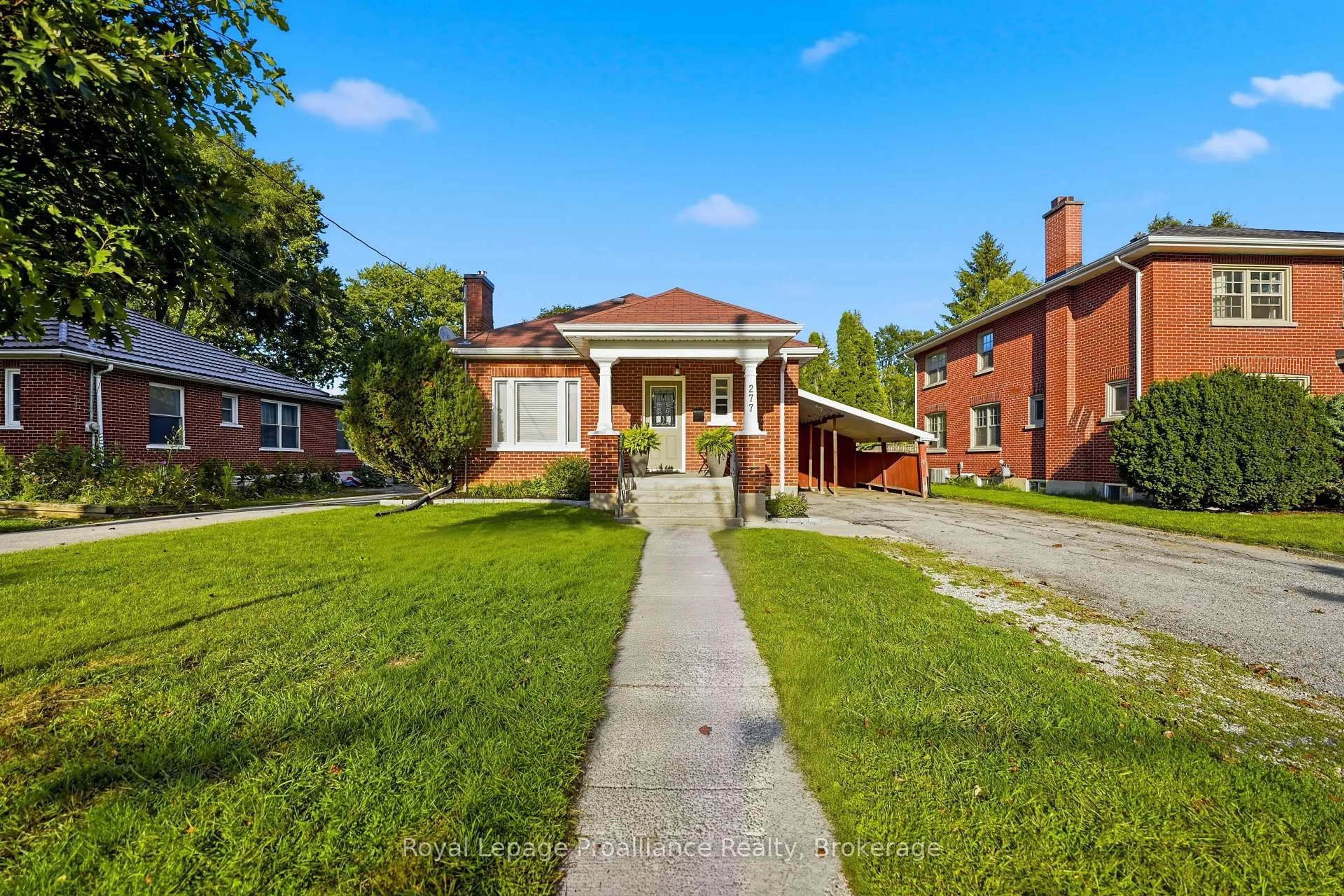 Home with brick exterior material, street for 277 Dufferin Ave, Belleville Ontario K8N 3X6