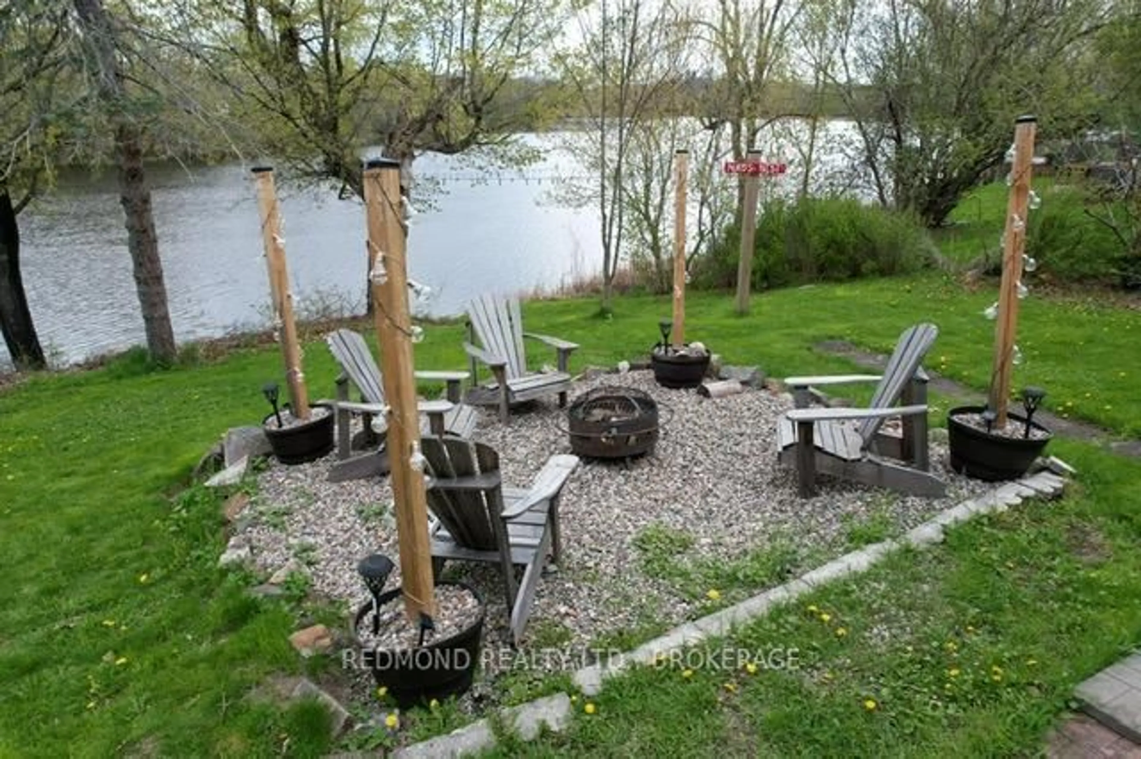 Patio, water/lake/river/ocean view for 590 Queen St, Gananoque Ontario K7G 2B1