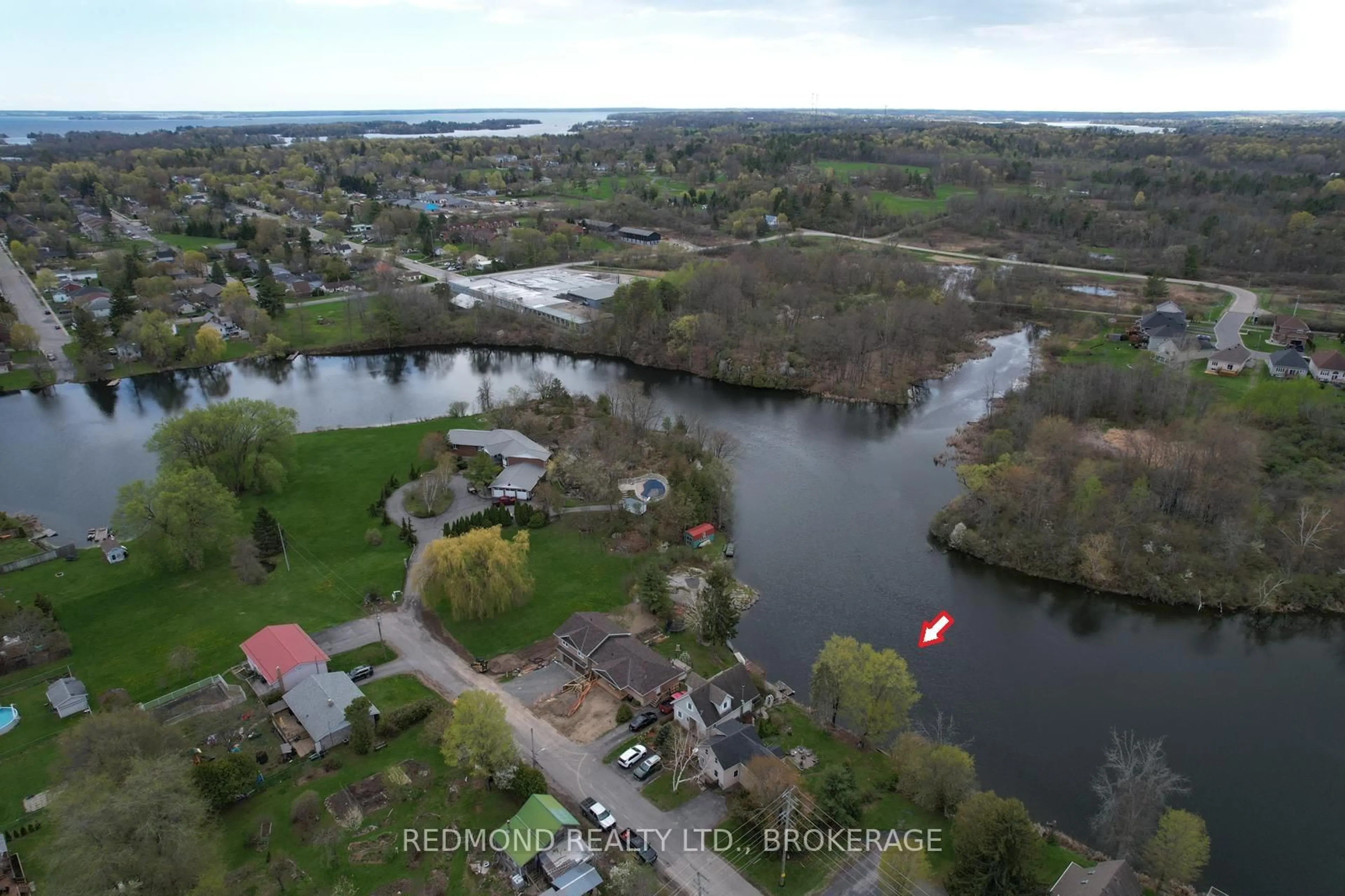 A pic from outside/outdoor area/front of a property/back of a property/a pic from drone, water/lake/river/ocean view for 590 Queen St, Gananoque Ontario K7G 2B1